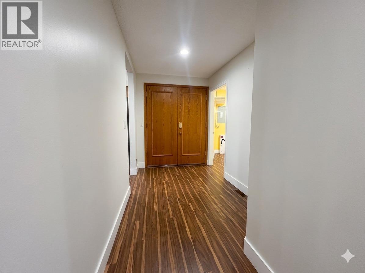 539 Sutherland Avenue Unit# 106