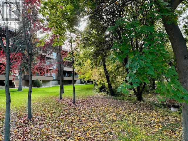 539 Sutherland Avenue Unit# 106