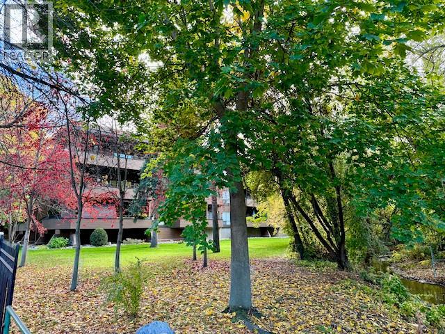 539 Sutherland Avenue Unit# 106