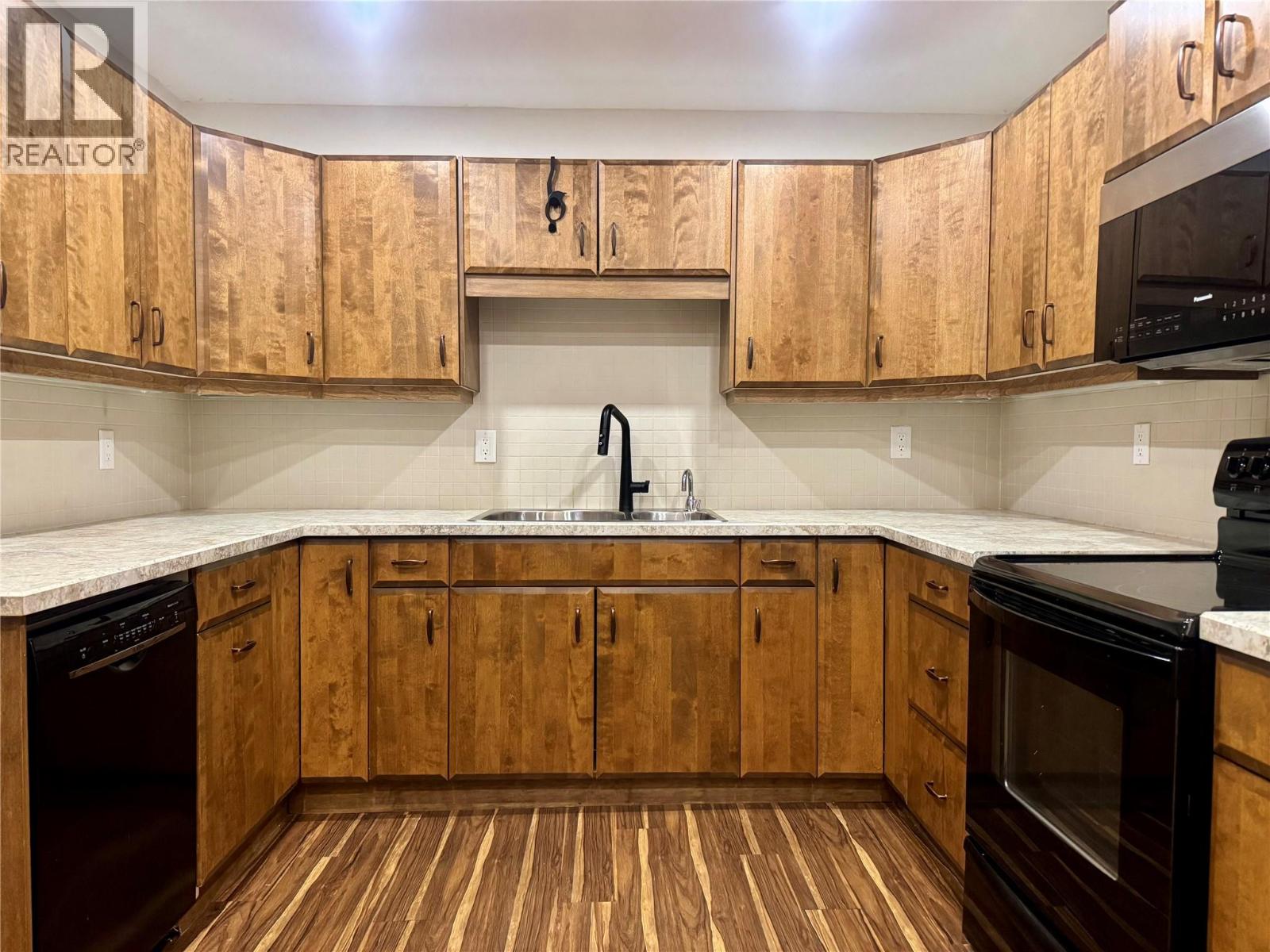 539 Sutherland Avenue Unit# 106
