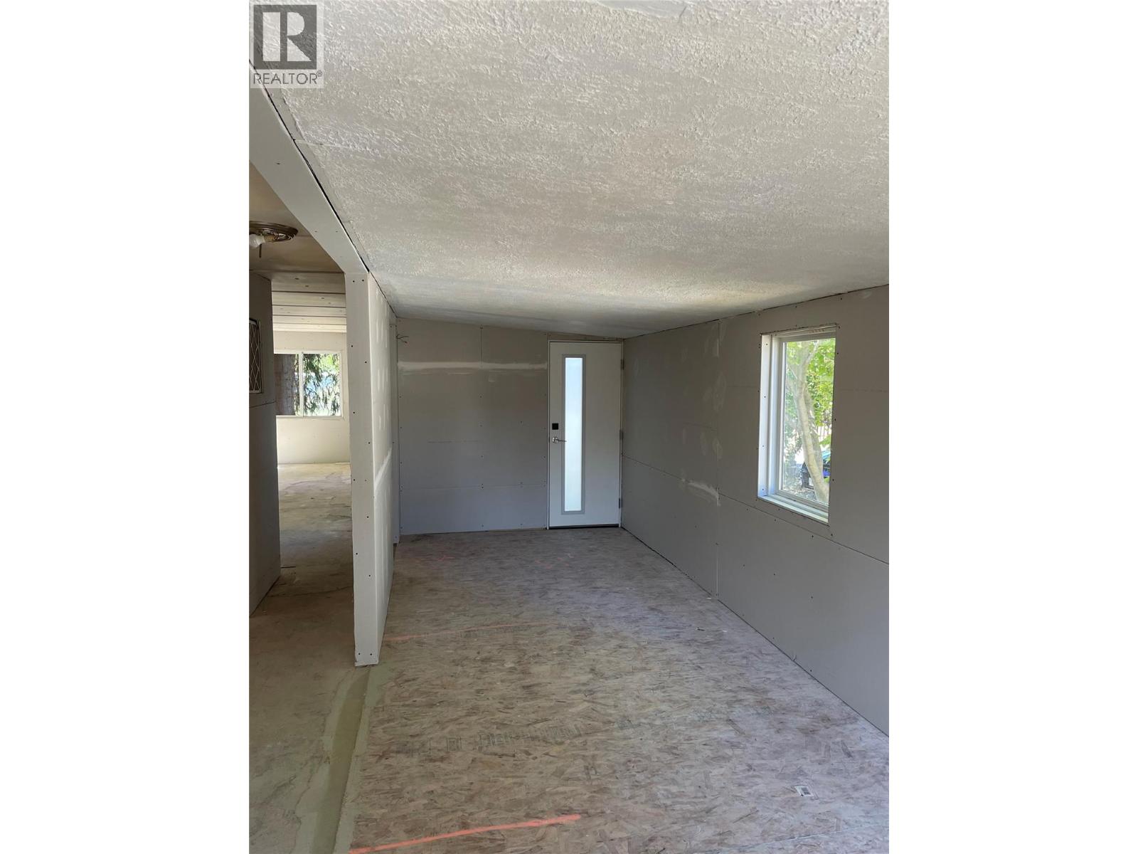 48- 2035 Boucherie Road