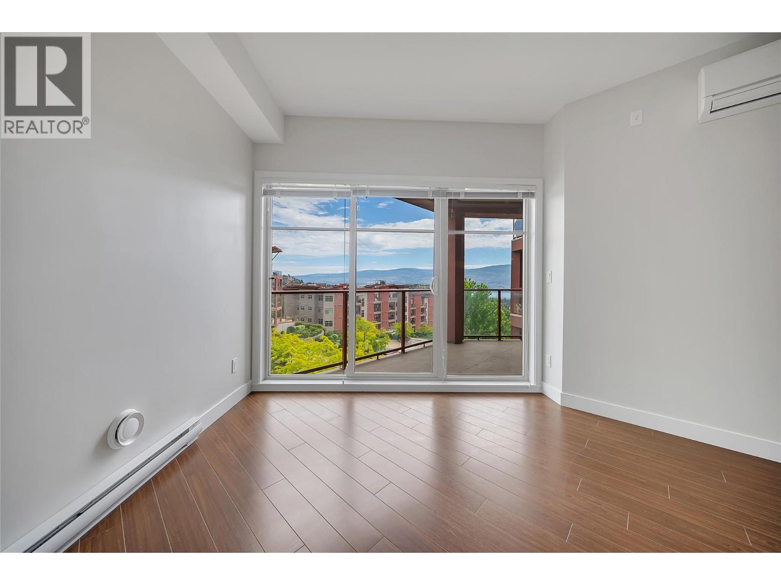 3220 Skyview Lane Unit# 302