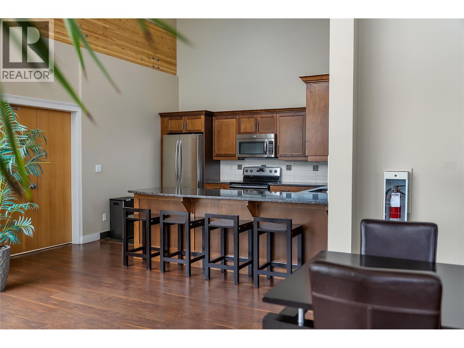 3220 Skyview Lane Unit# 409