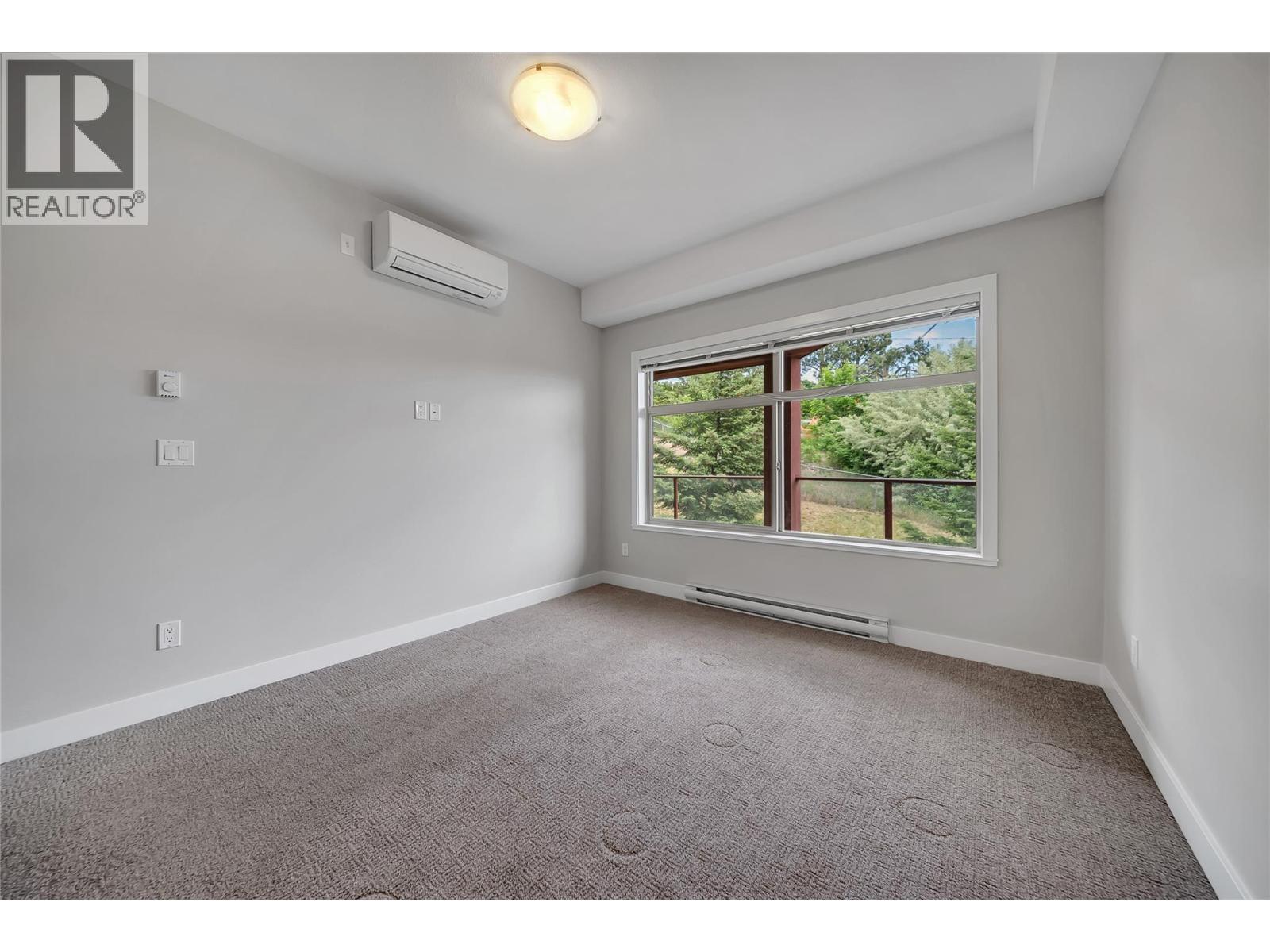 3229 Skyview Lane Unit# 306