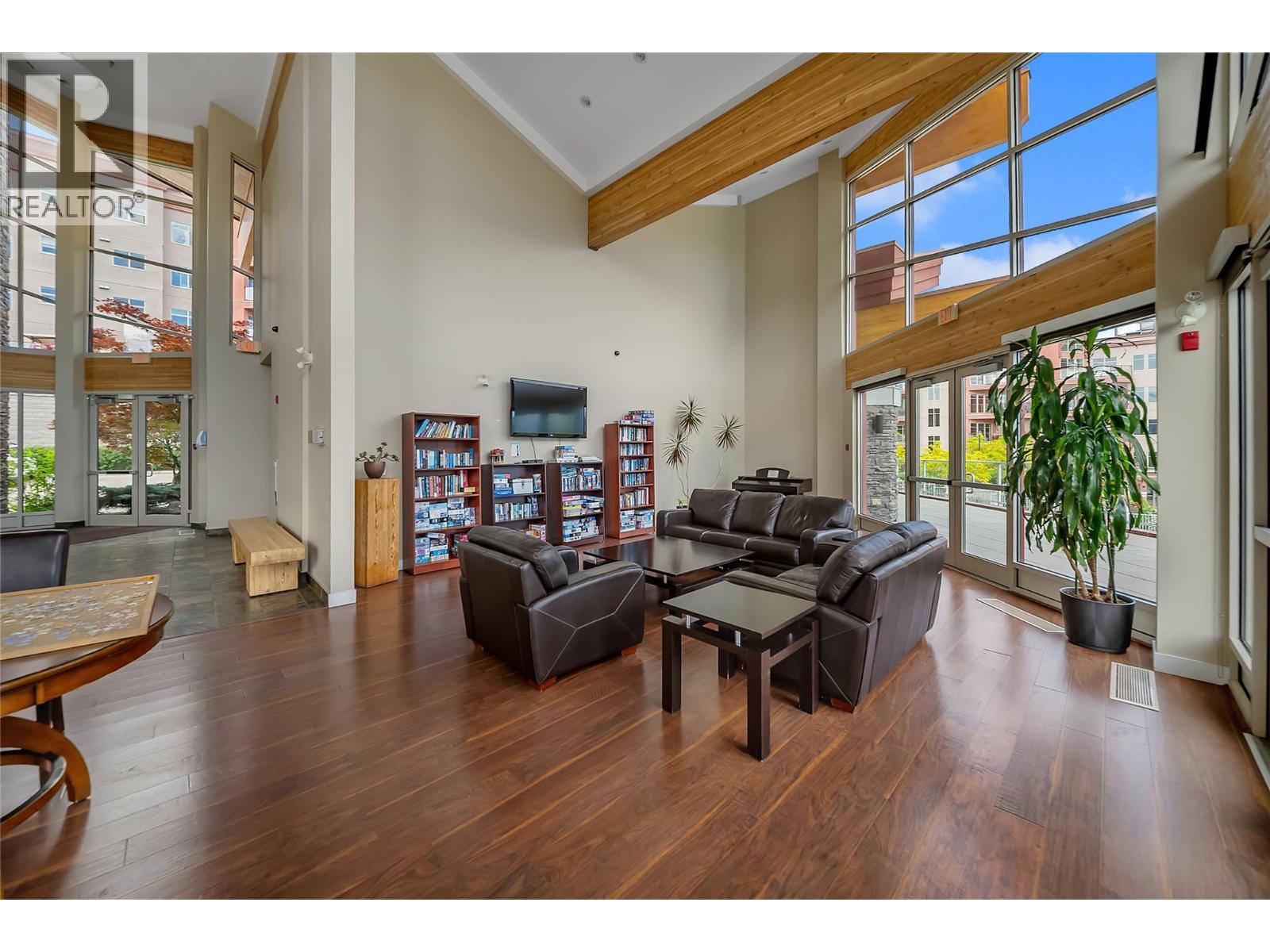3229 Skyview Lane Unit# 306