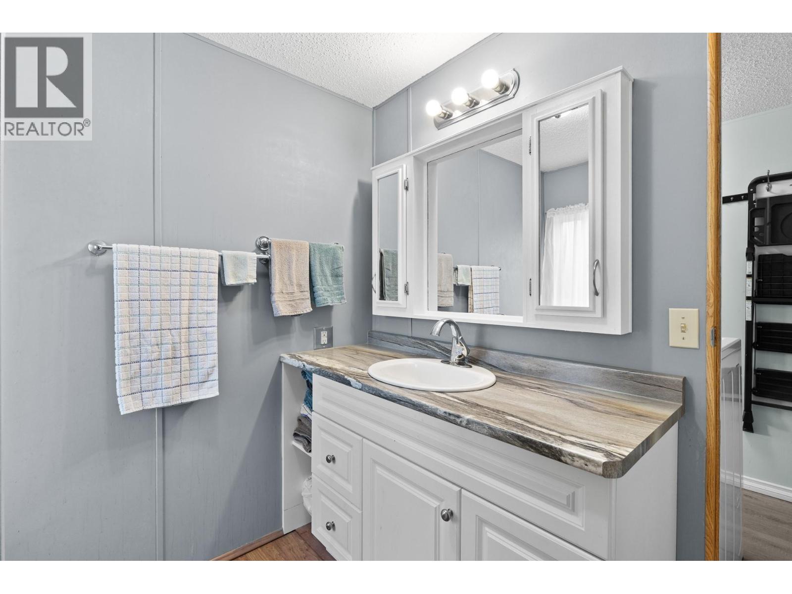 3535 Casorso Road Unit# 62