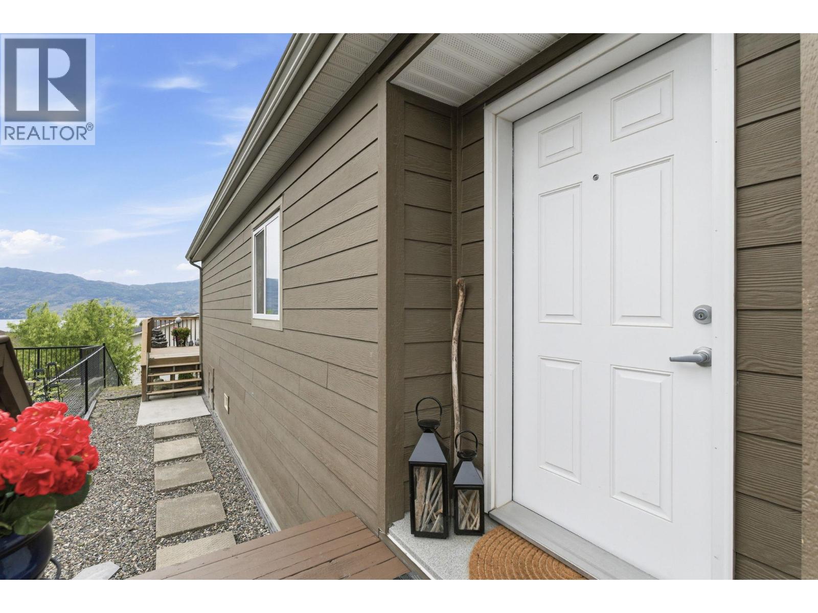 2440 Old Okanagan Highway Unit# 523