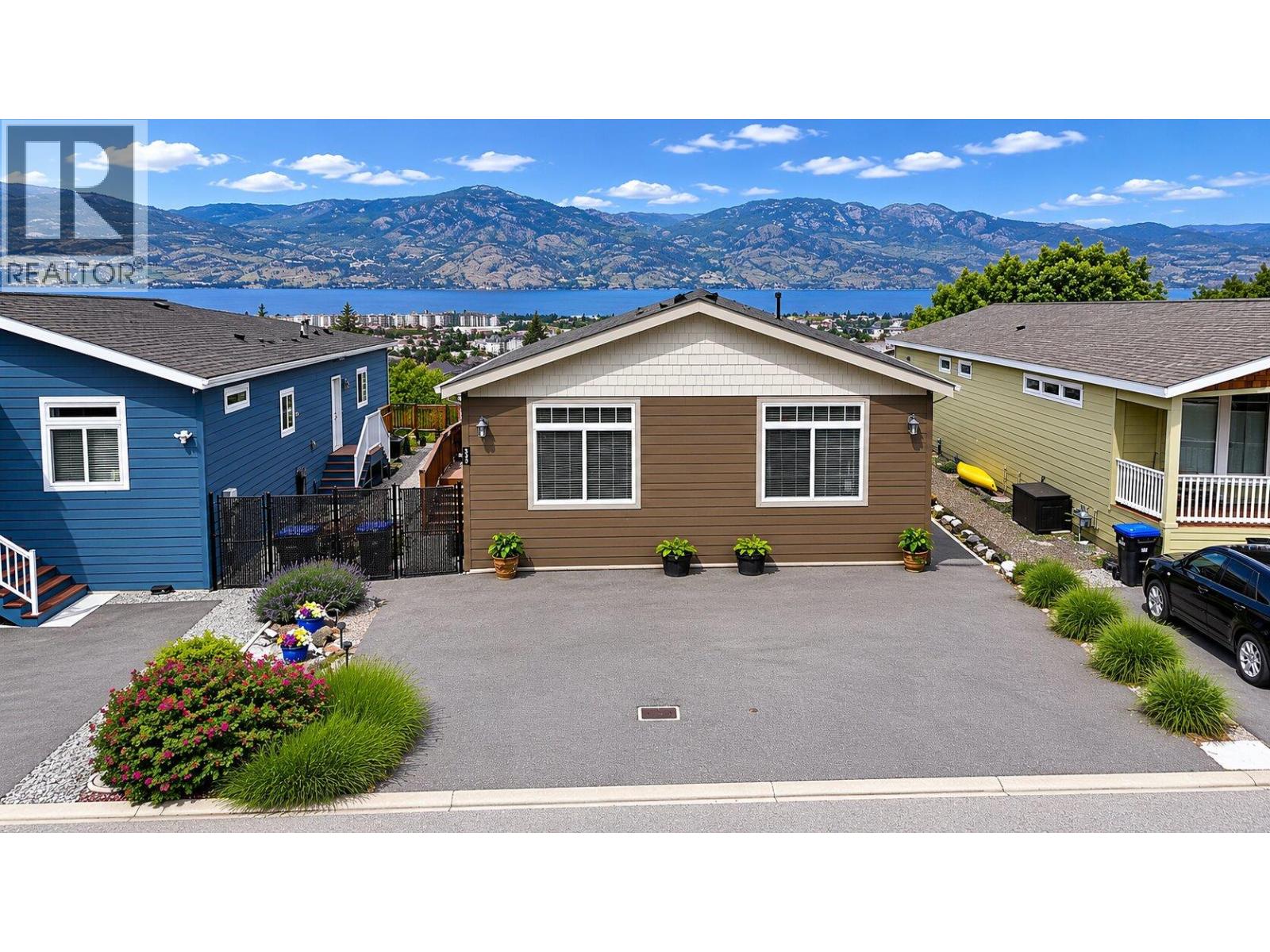 2440 Old Okanagan Highway Unit# 523