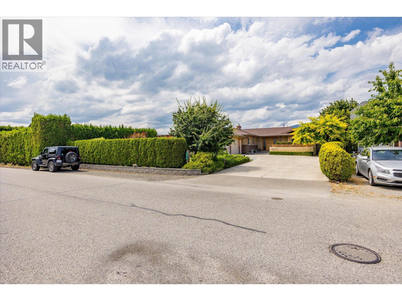 1670 Pritchard Drive