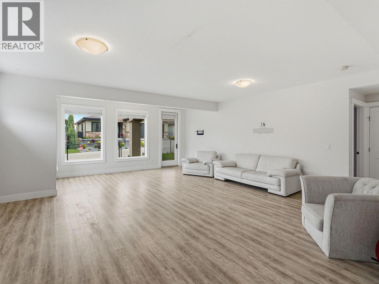 1622 Beach View Lane