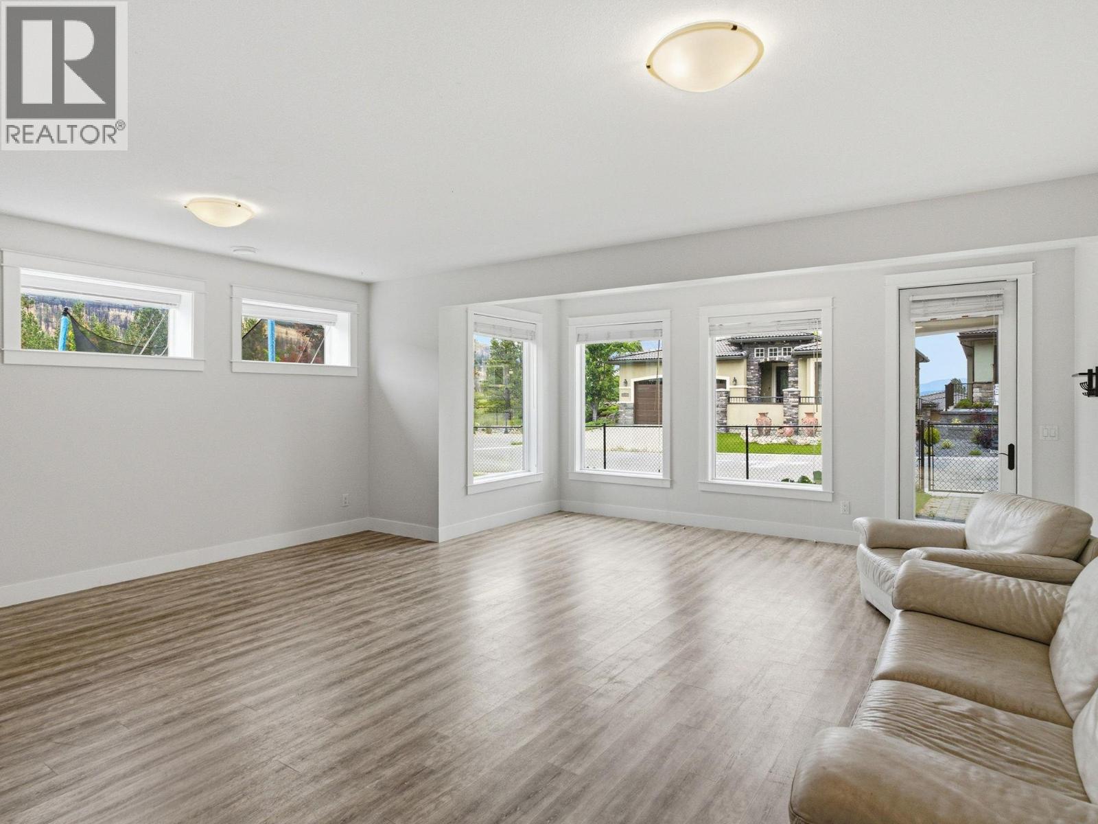 1622 Beach View Lane