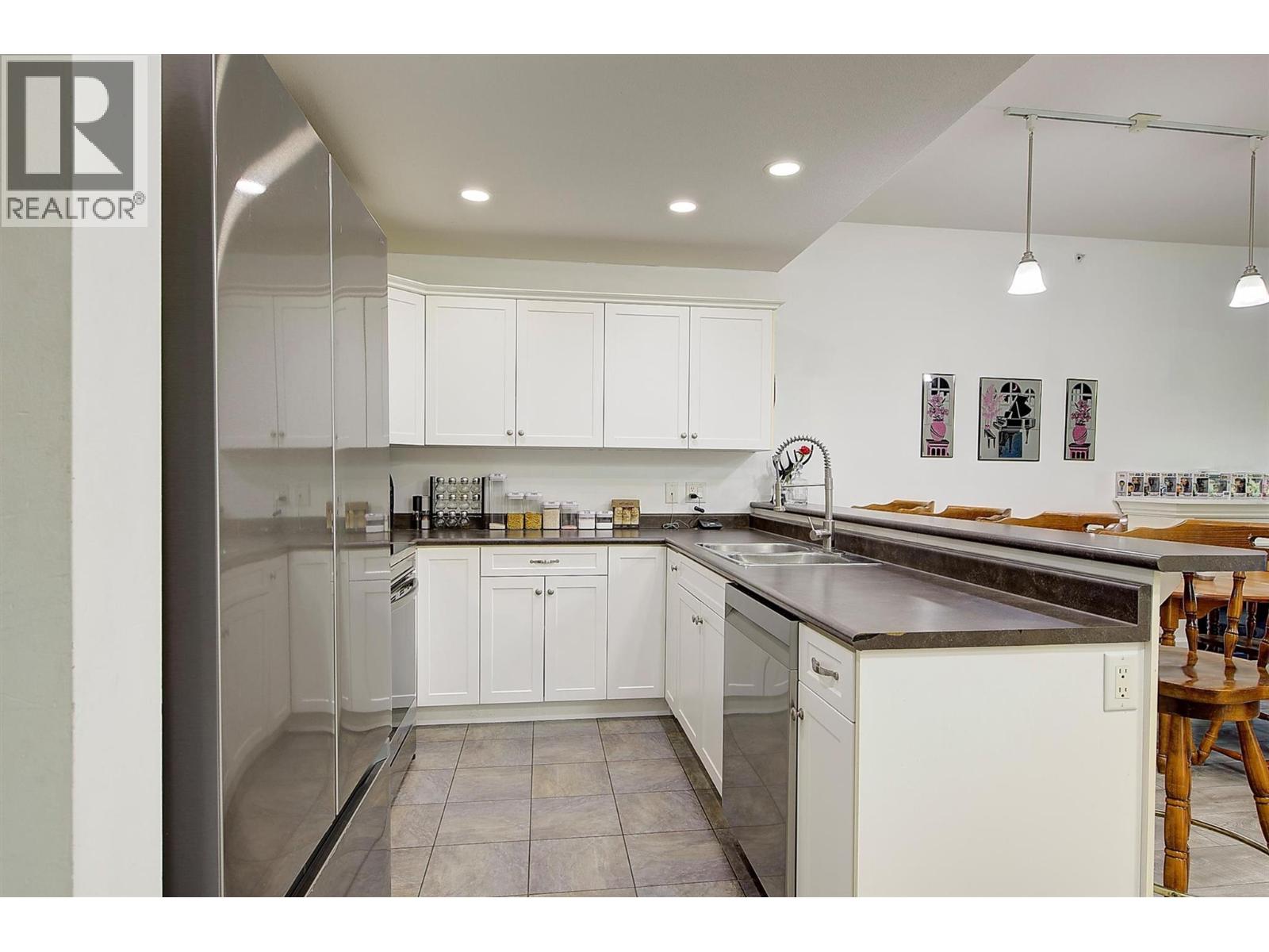 345 Mills Road Unit# 305