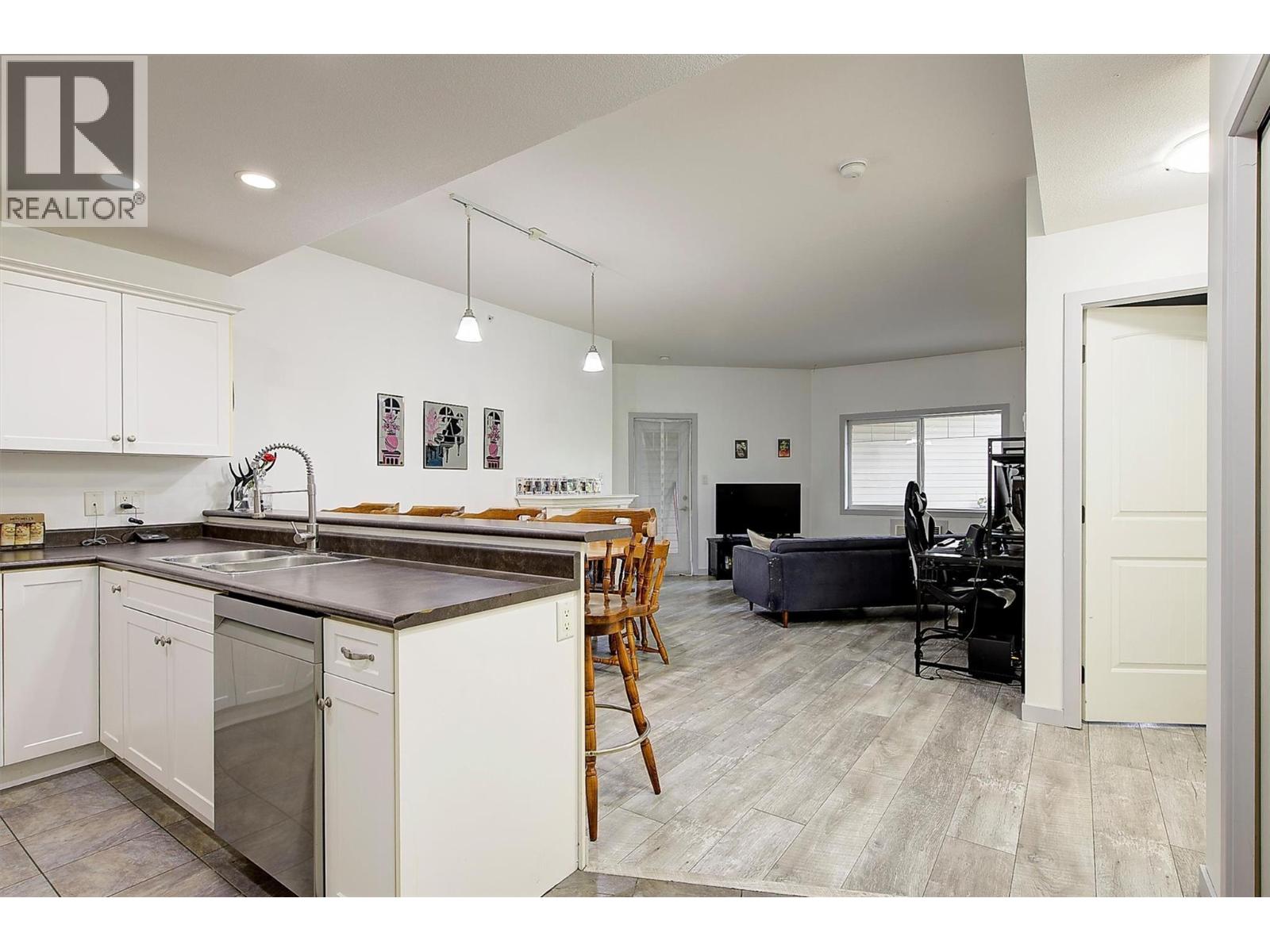345 Mills Road Unit# 305