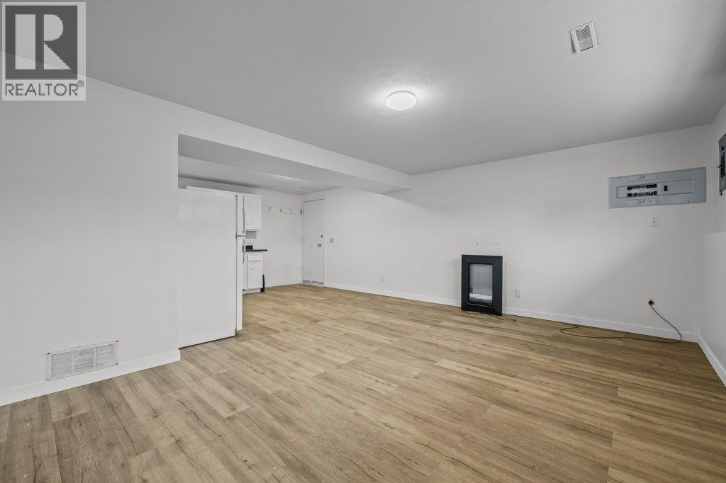 900 Hickory Road