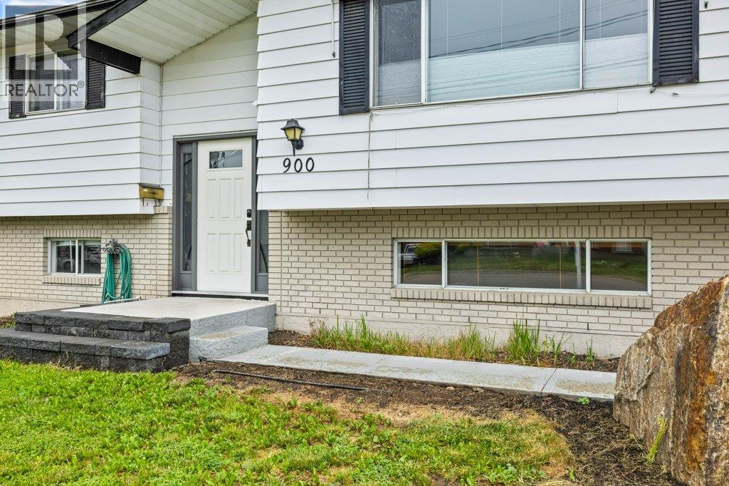 900 Hickory Road