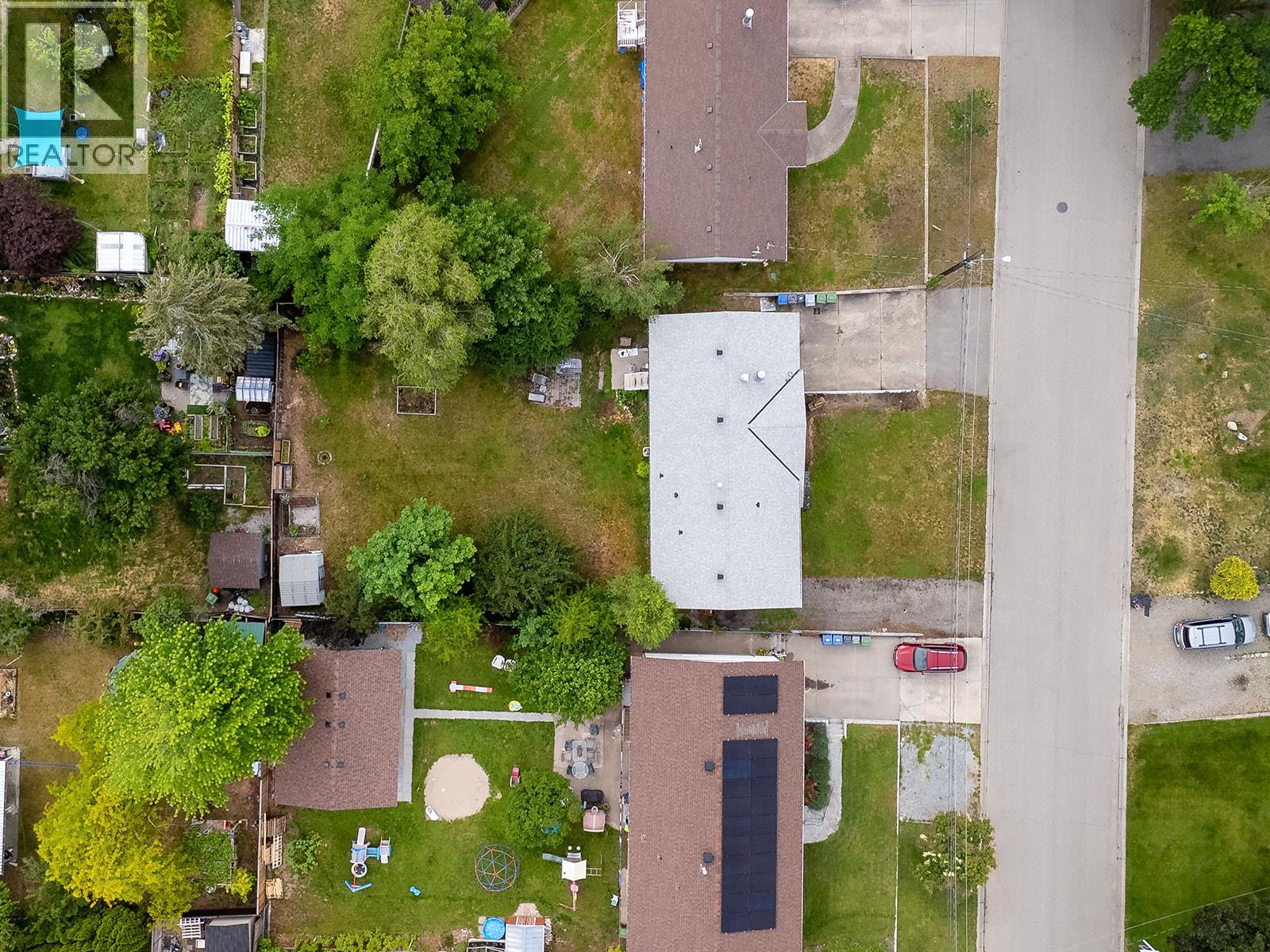 900 Hickory Road