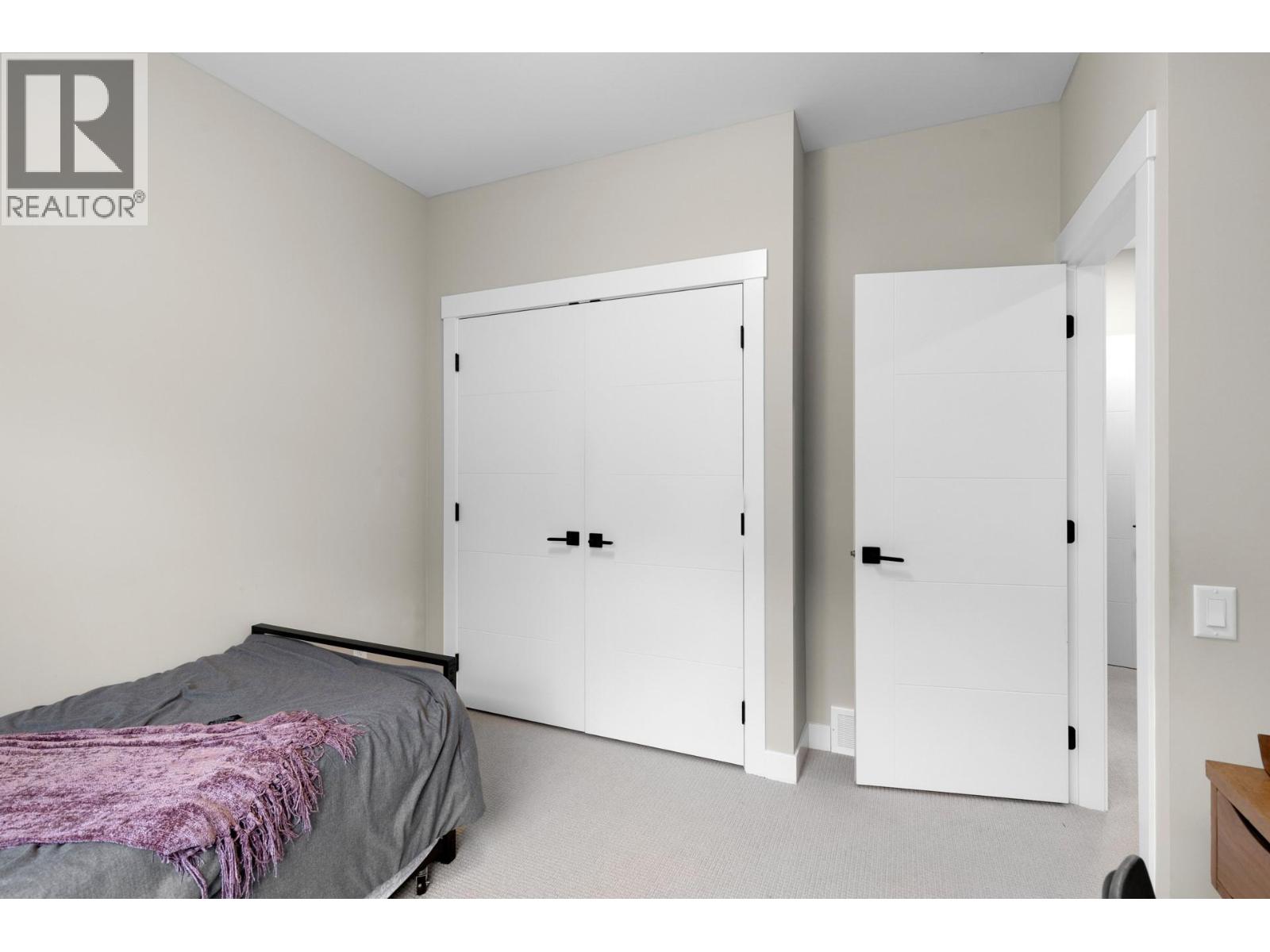 3220 Hilltown Drive Unit# 6