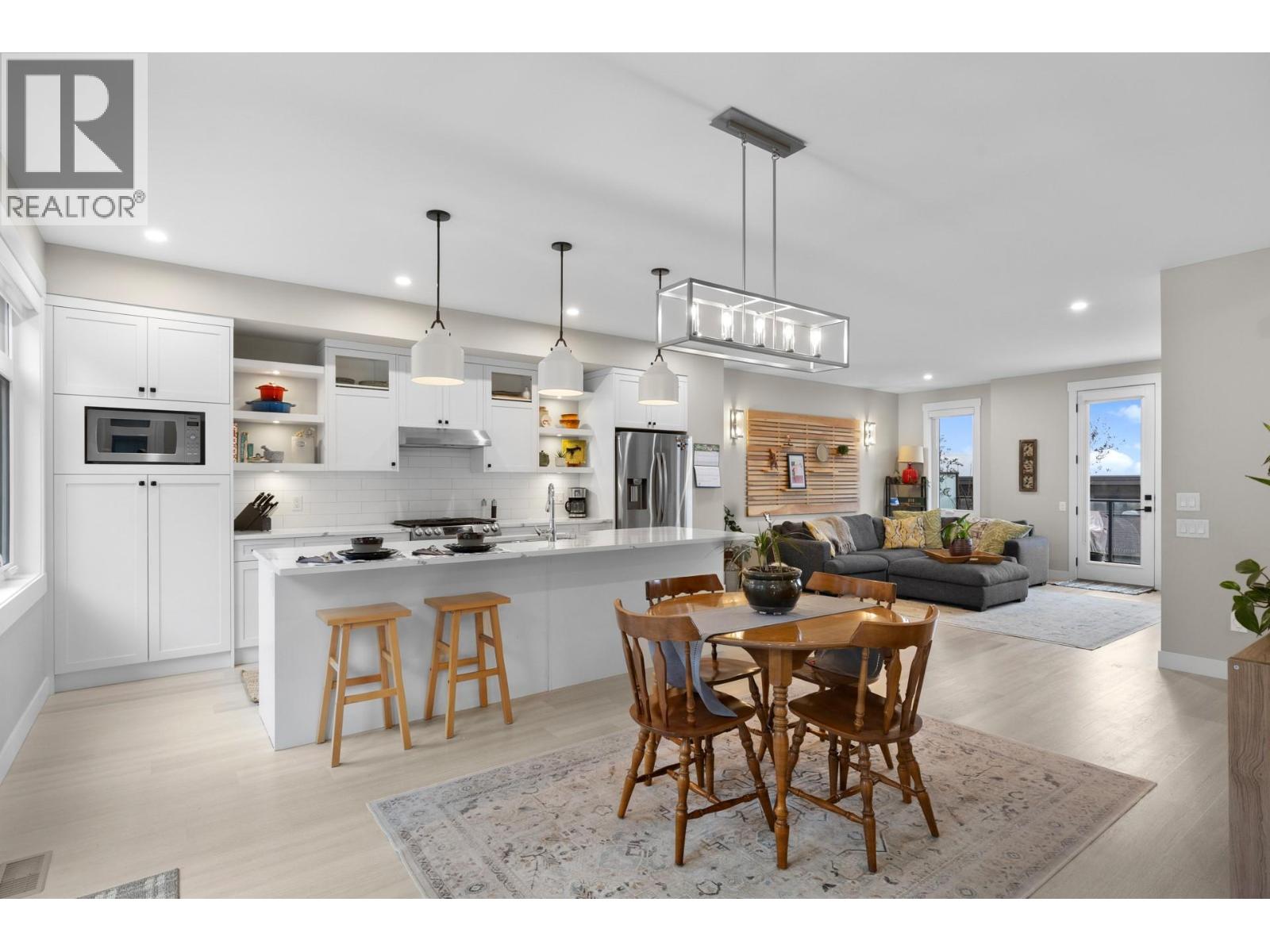 3220 Hilltown Drive Unit# 6