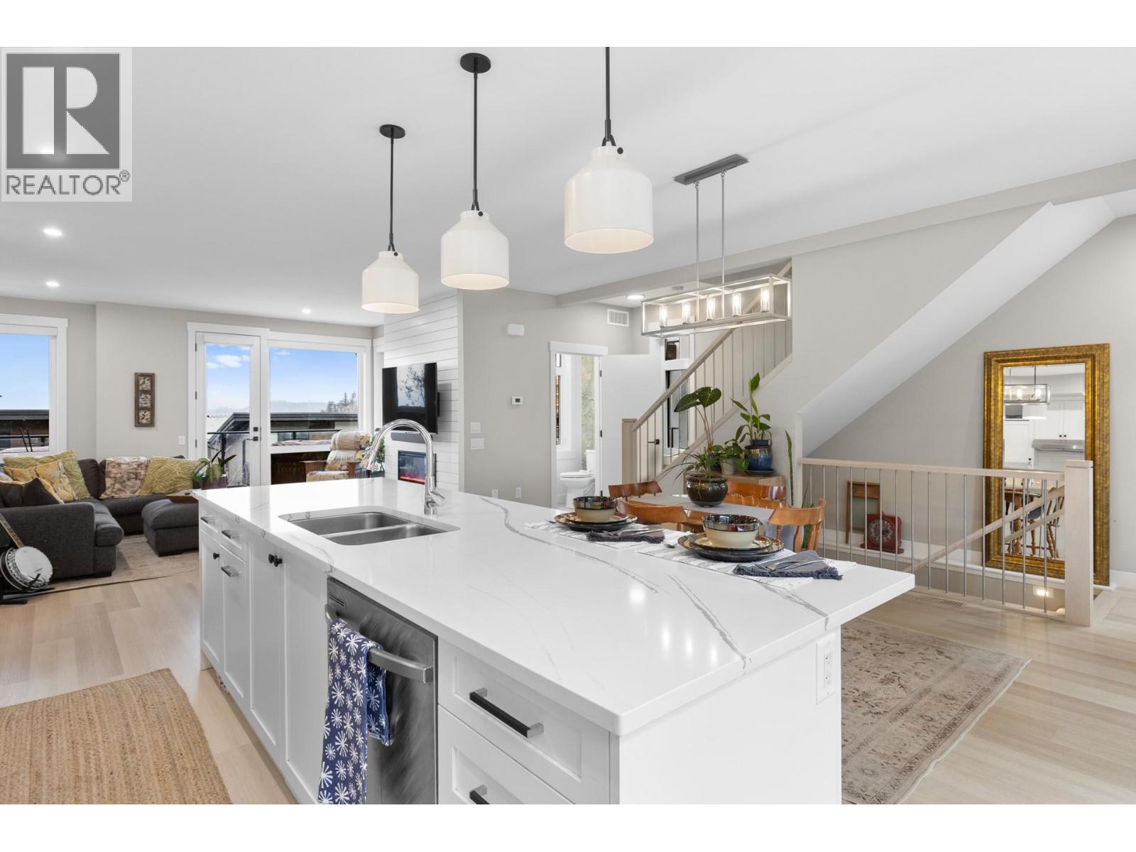 3220 Hilltown Drive Unit# 6