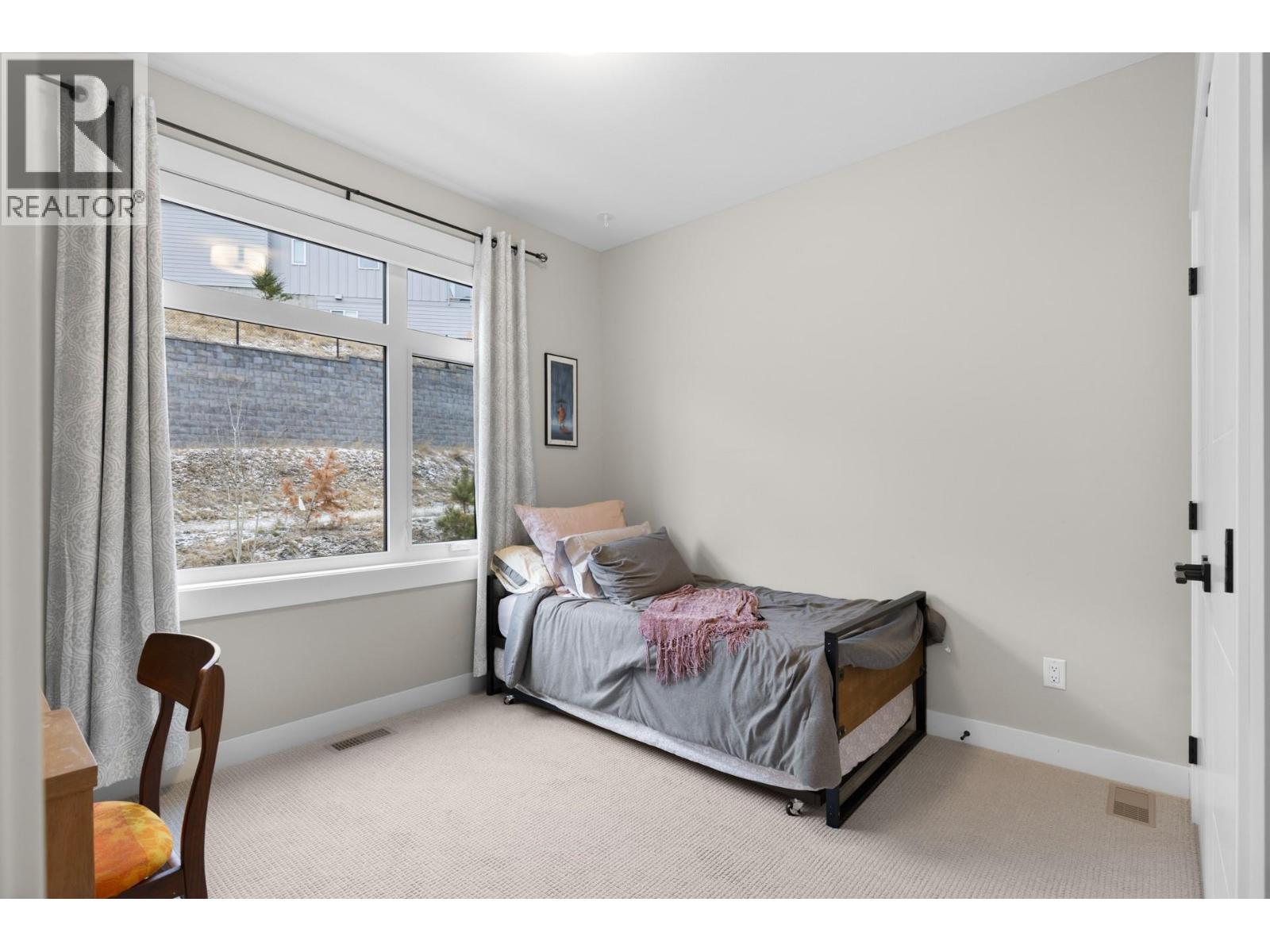 3220 Hilltown Drive Unit# 6