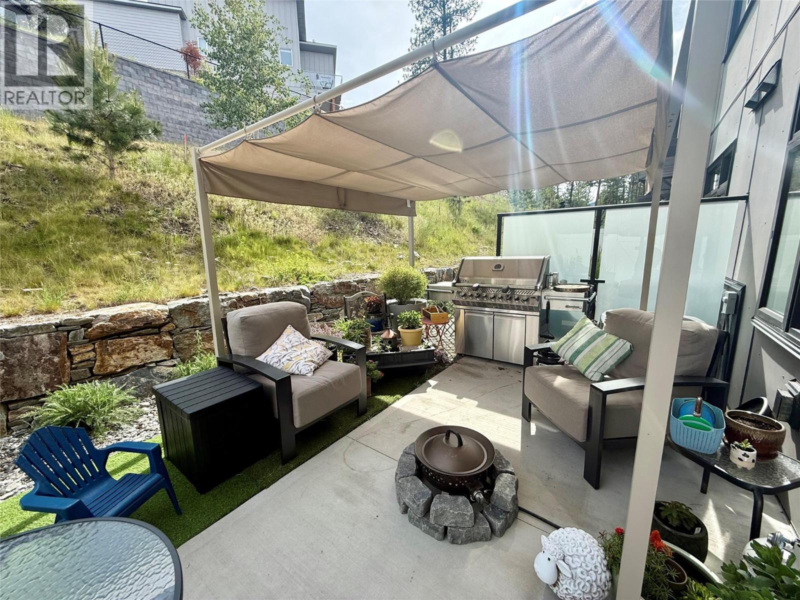 3220 Hilltown Drive Unit# 6