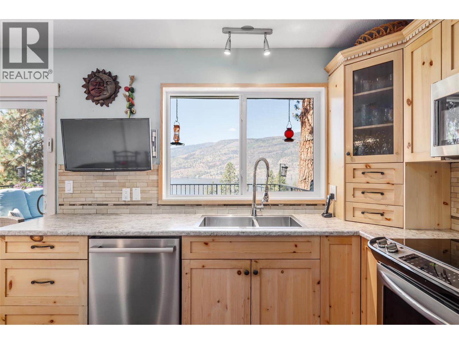 1928 Paly Road