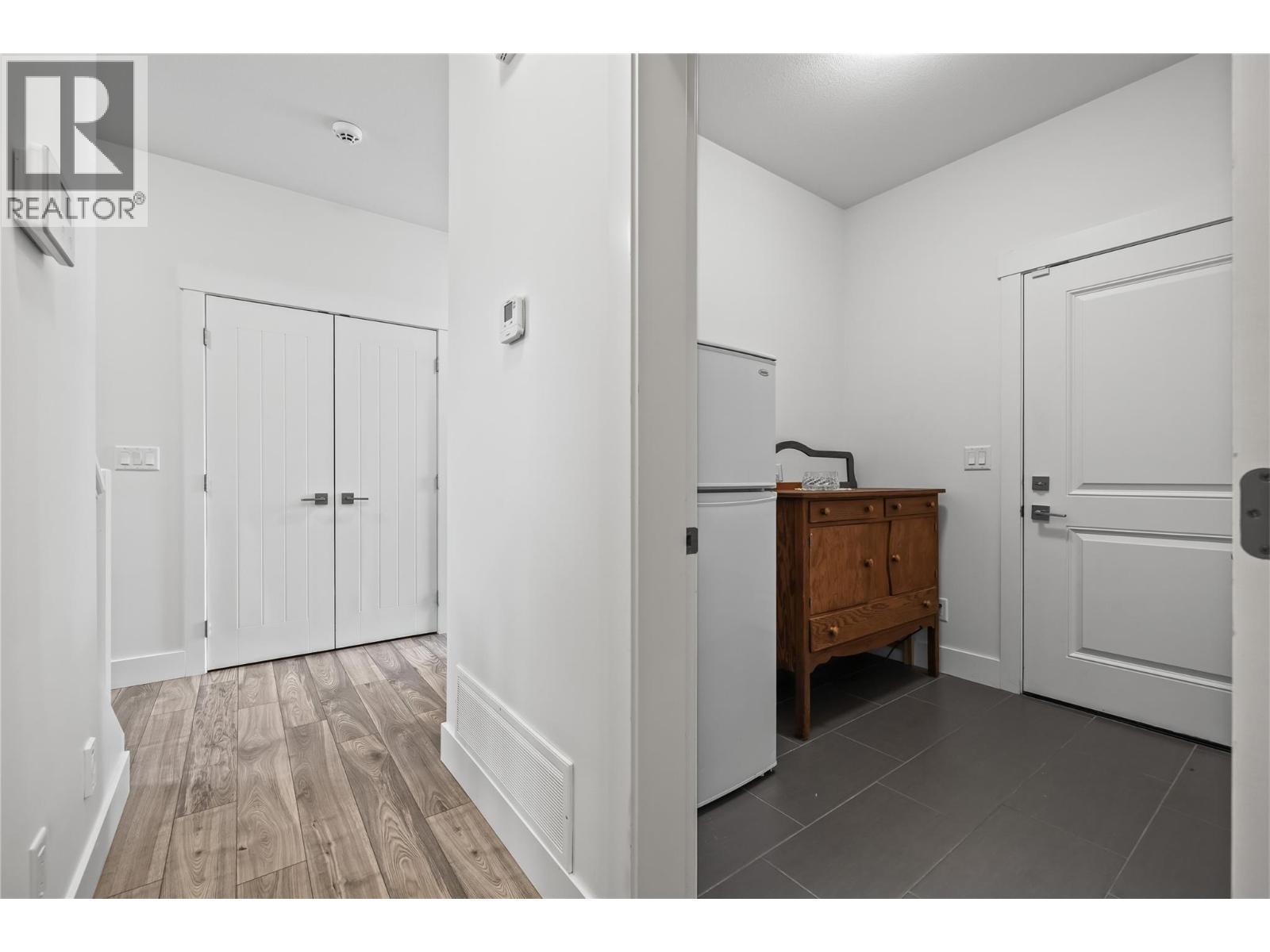 827 Juniper Road