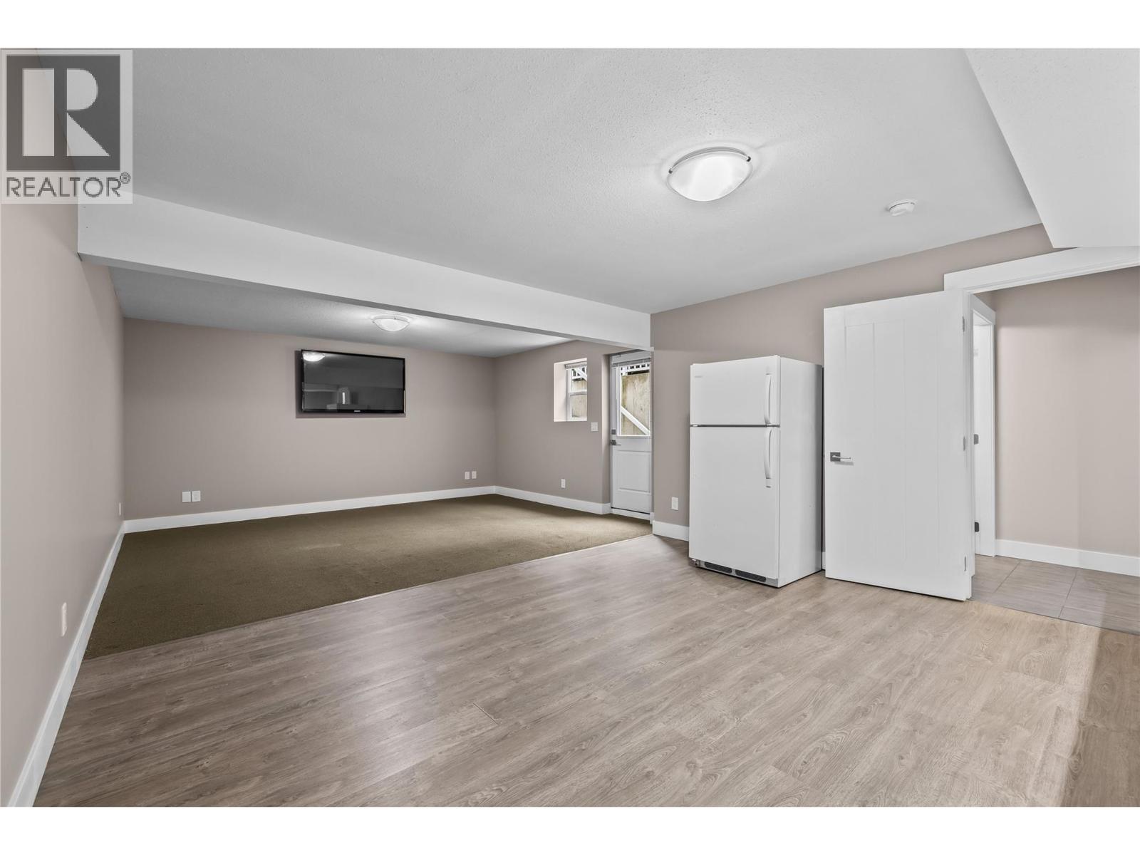 827 Juniper Road
