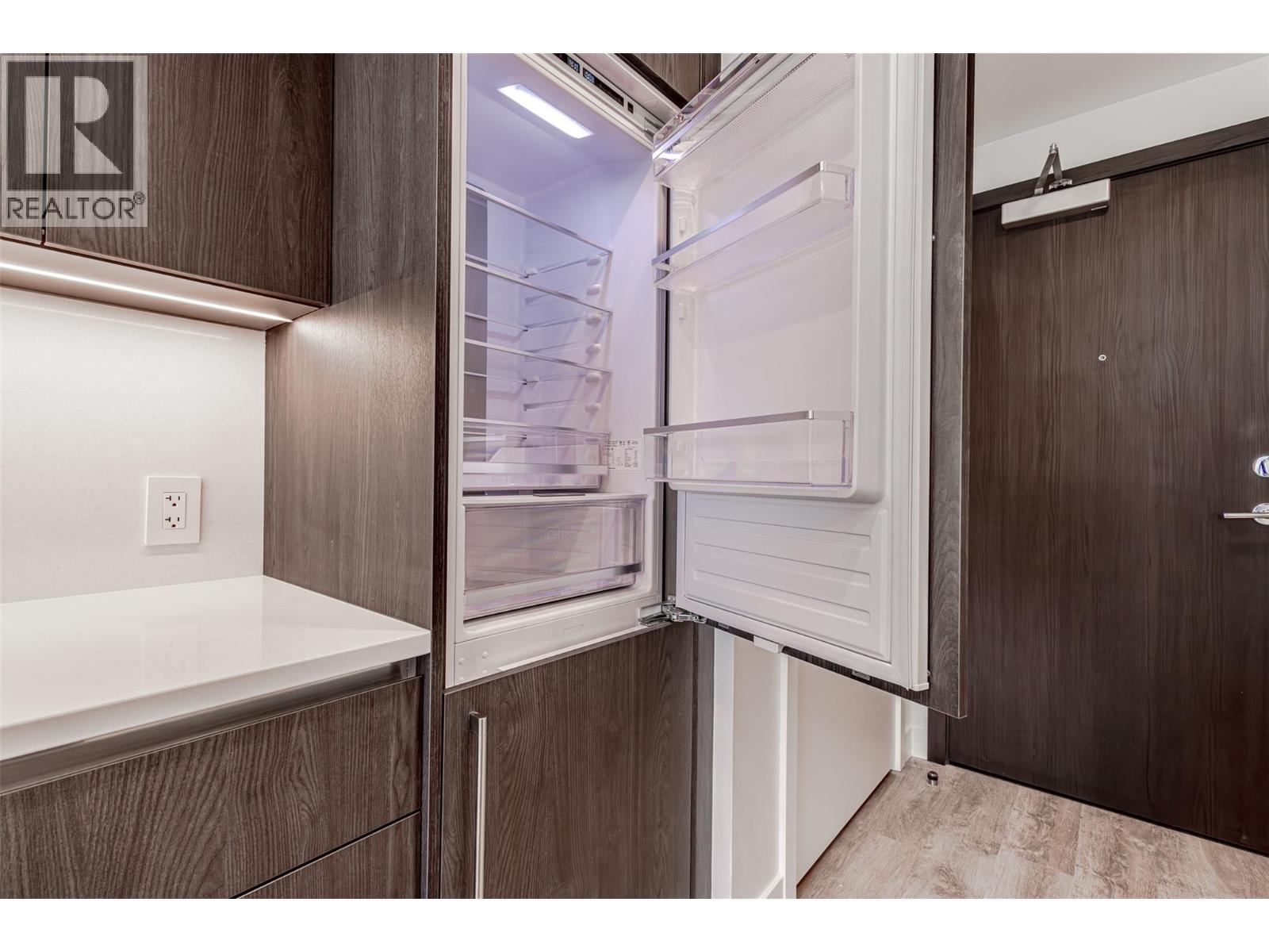 238 Leon Avenue Unit# 1401