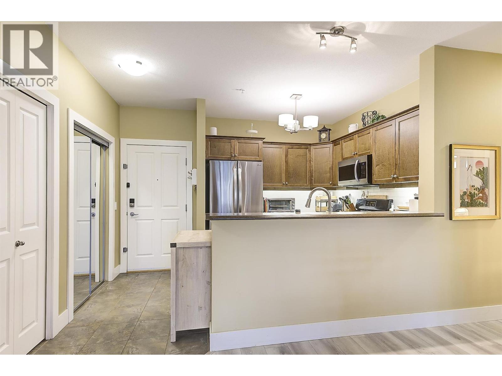 2532 Shoreline Drive Unit# 214