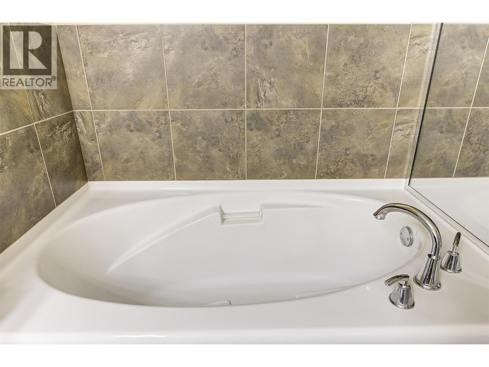 2532 Shoreline Drive Unit# 214