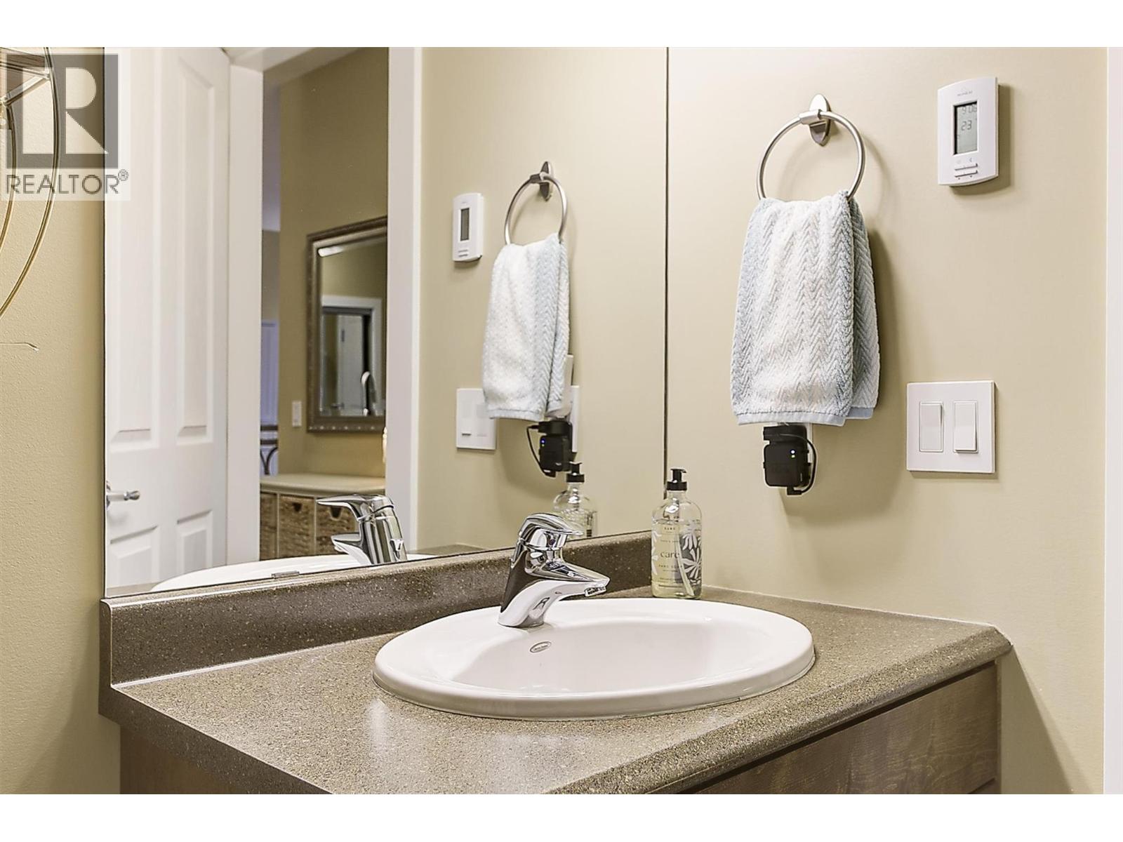 2532 Shoreline Drive Unit# 214