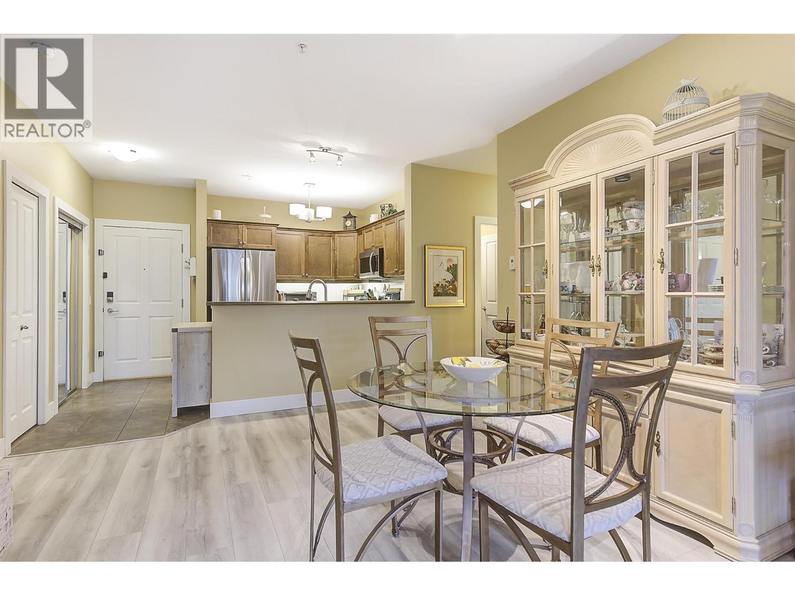 2532 Shoreline Drive Unit# 214