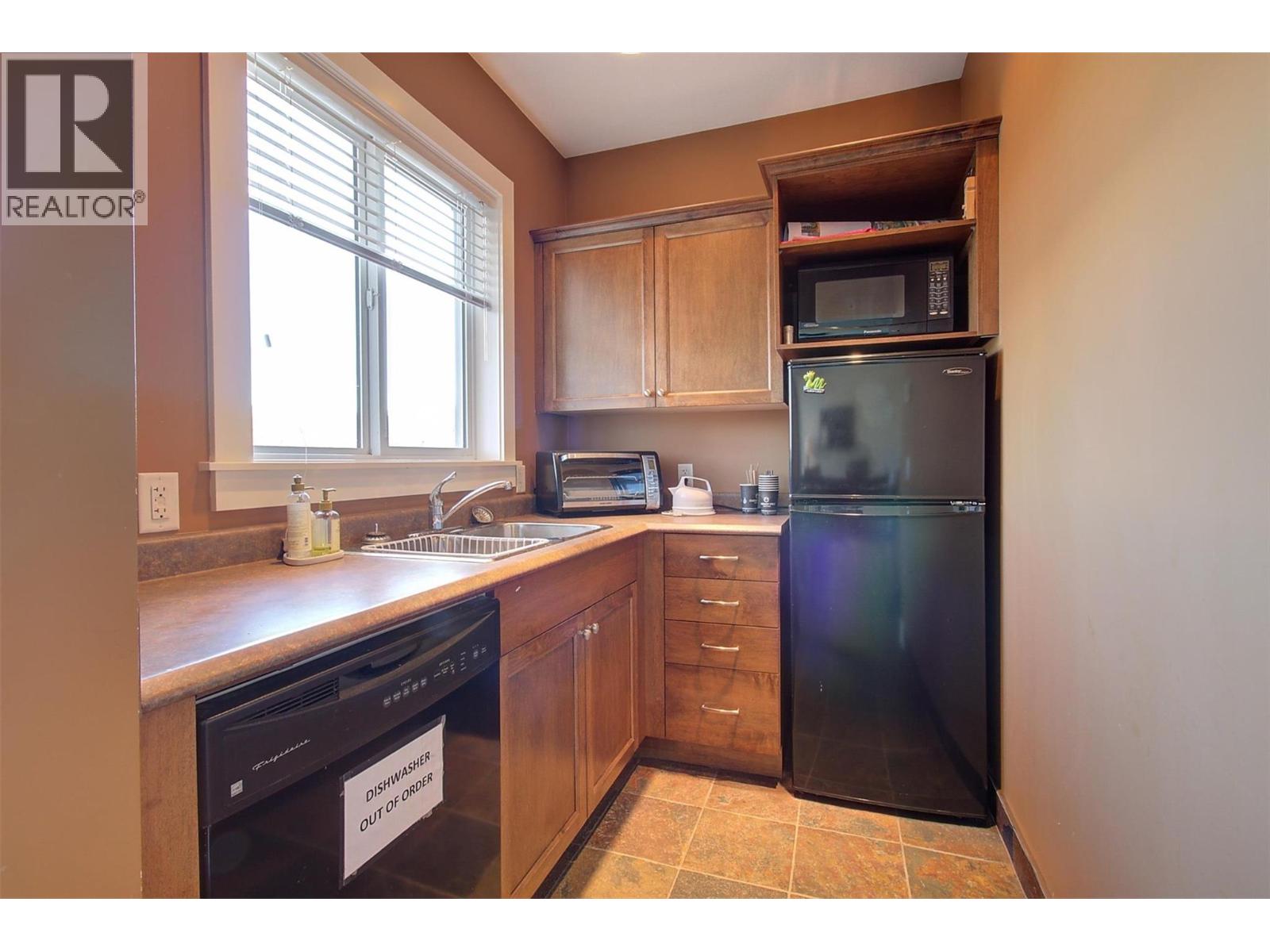 2532 Shoreline Drive Unit# 214