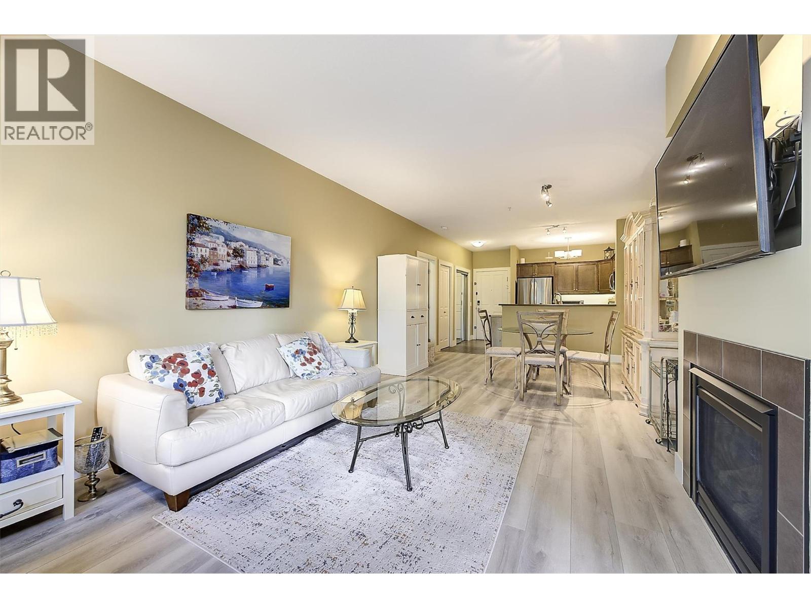 2532 Shoreline Drive Unit# 214