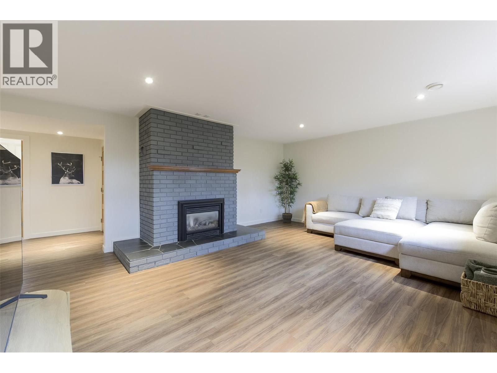 3153 Hall Road