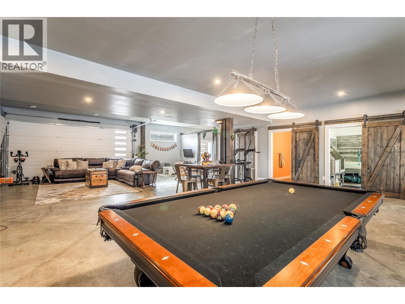 761 Fairbridge Road