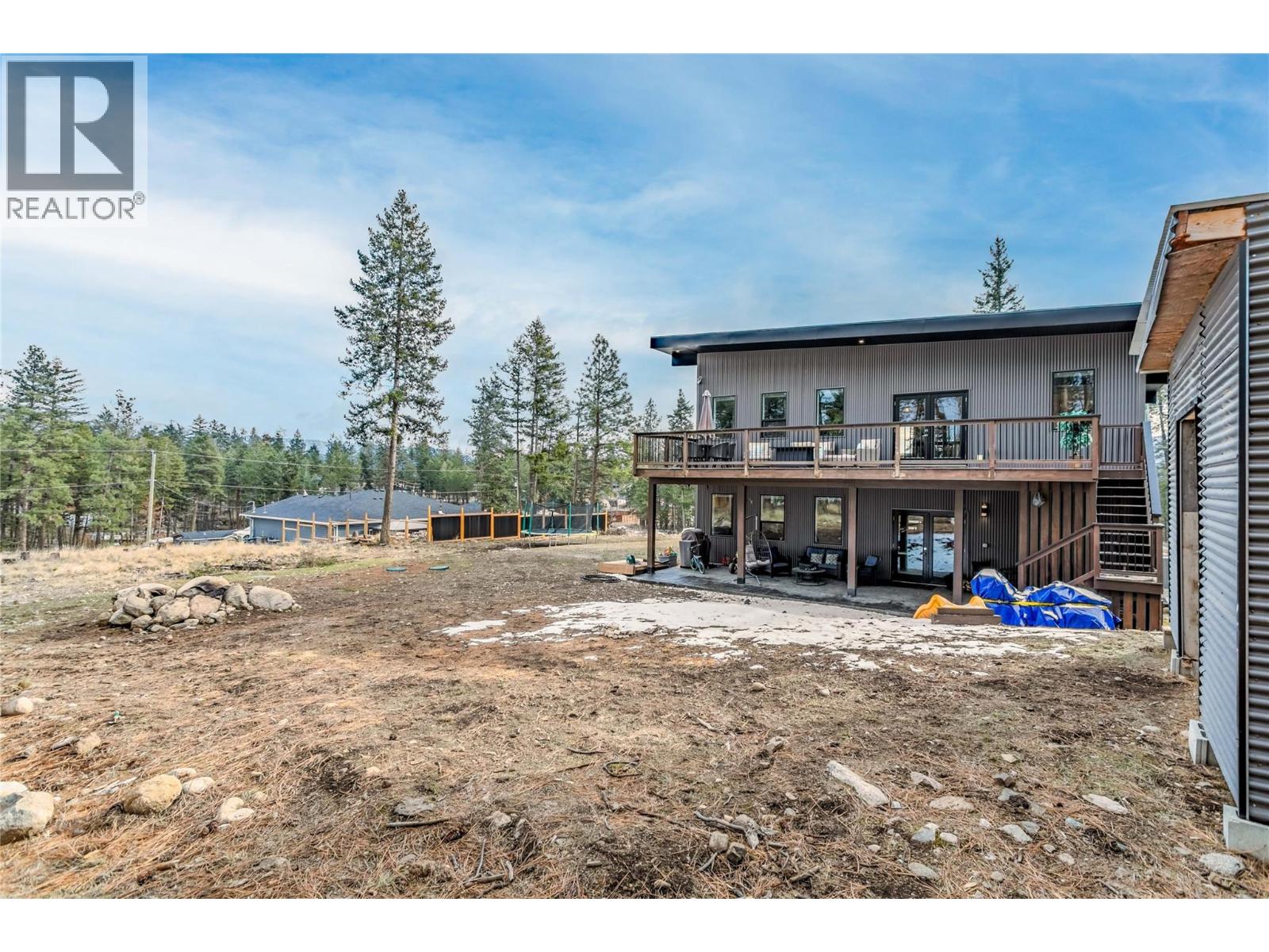 761 Fairbridge Road