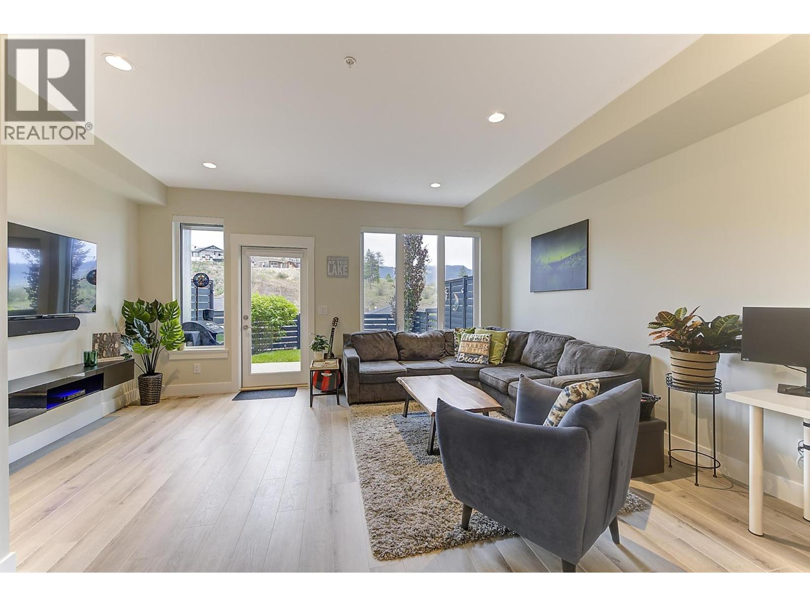 12798 LAKE HILL Drive Unit# 43 Lot# SL39