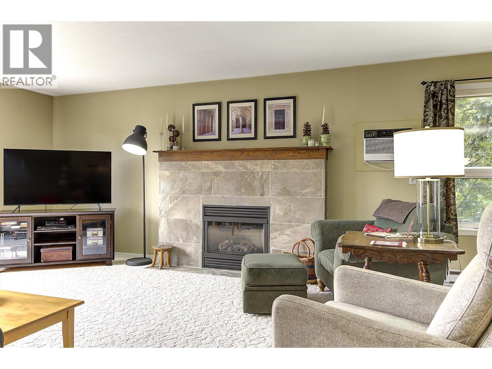1672 Thayer Court