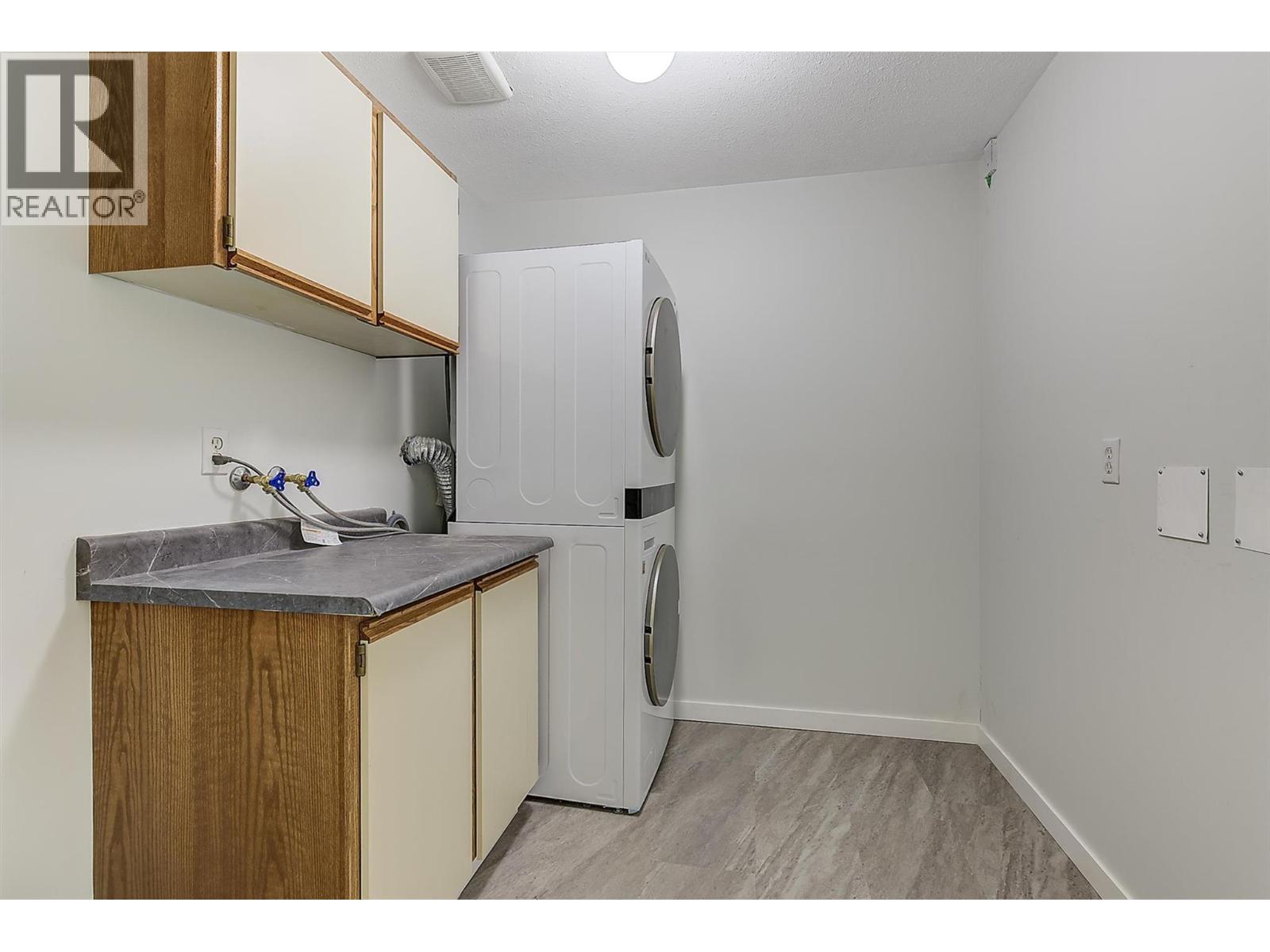 1534 Lawrence Avenue Unit# 203