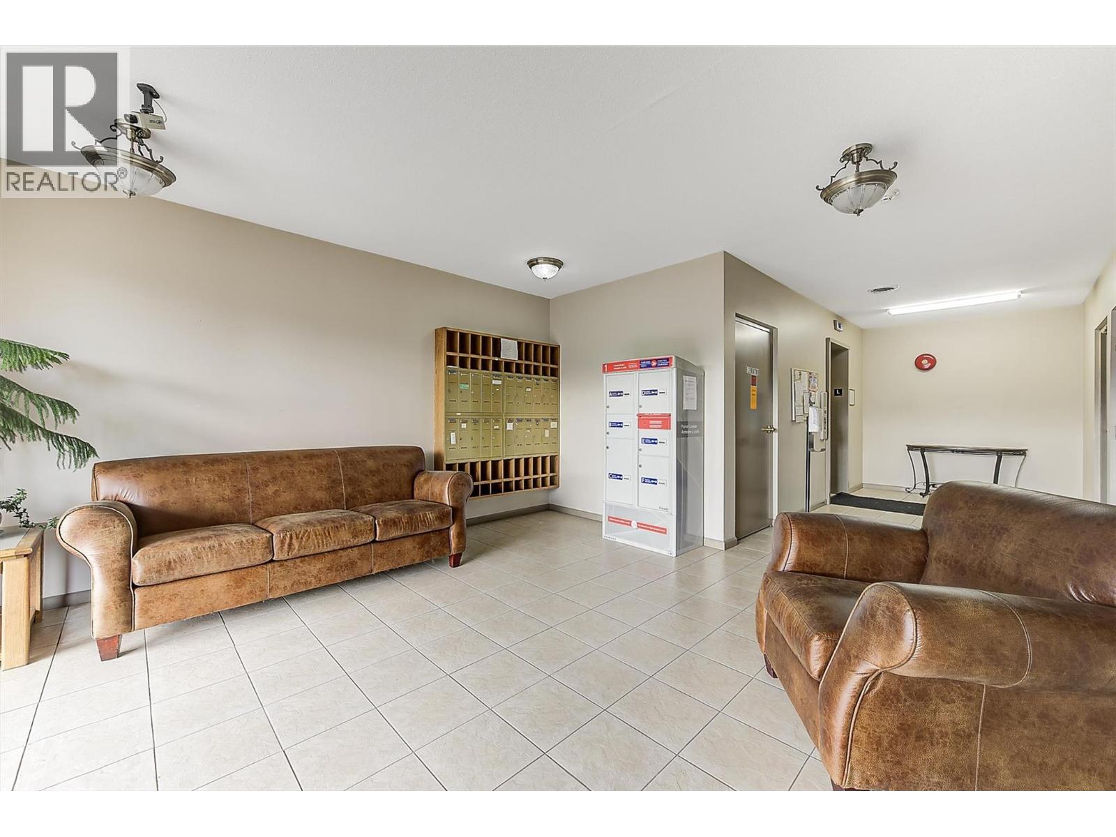 1534 Lawrence Avenue Unit# 203
