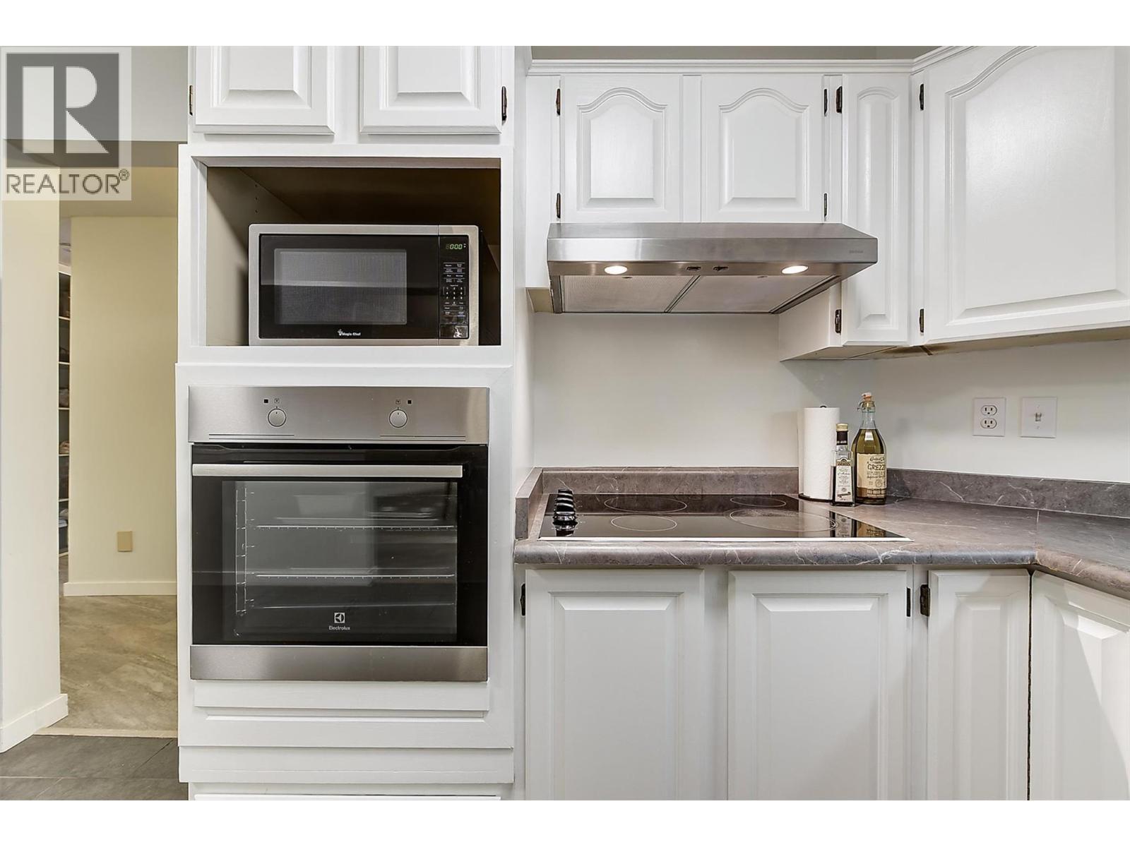 1534 Lawrence Avenue Unit# 203