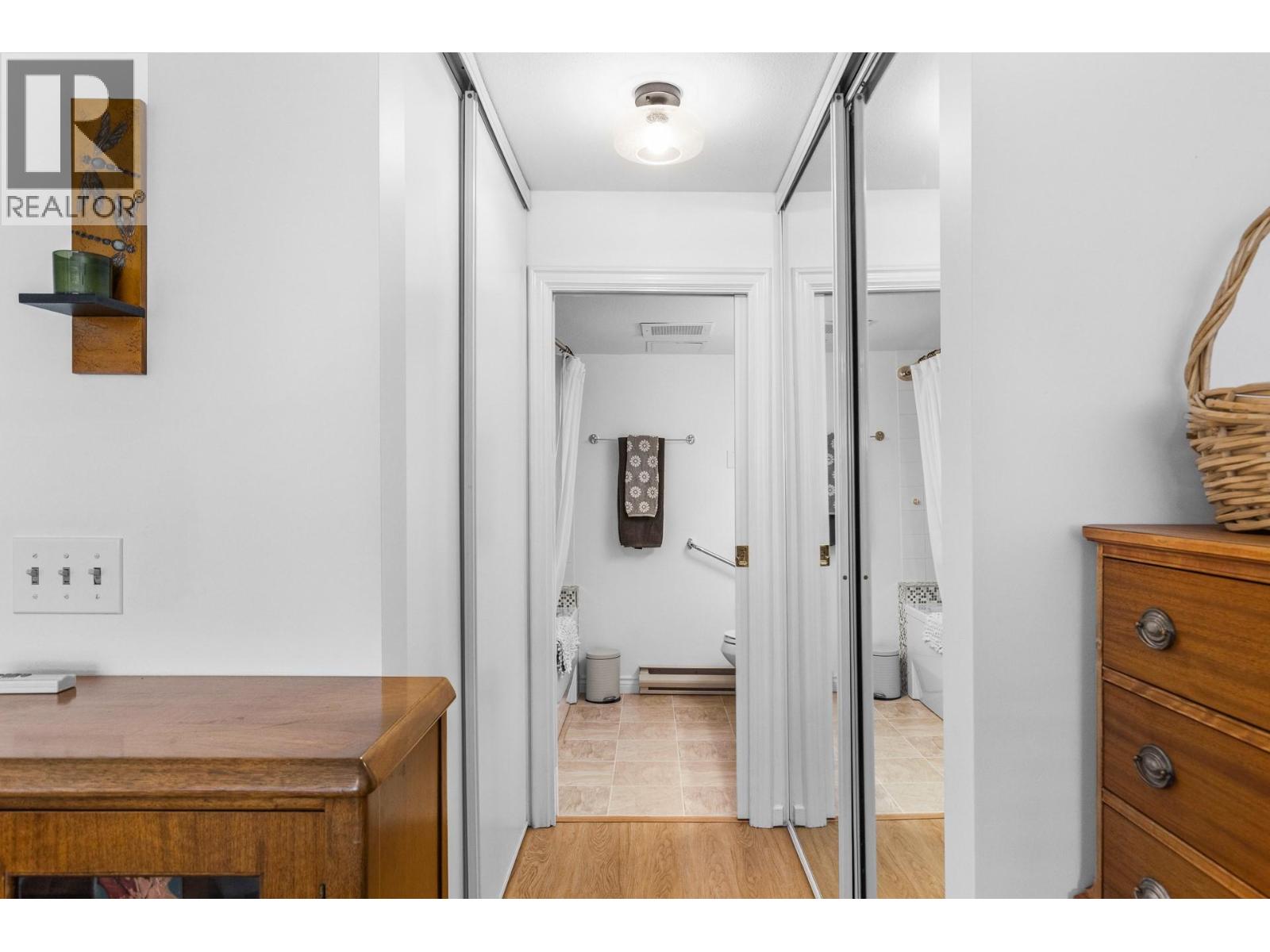 3157 Casorso Road Unit# 105