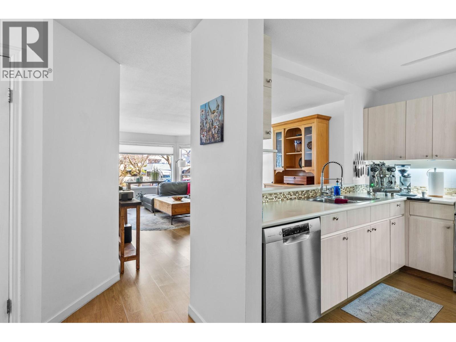 3157 Casorso Road Unit# 105