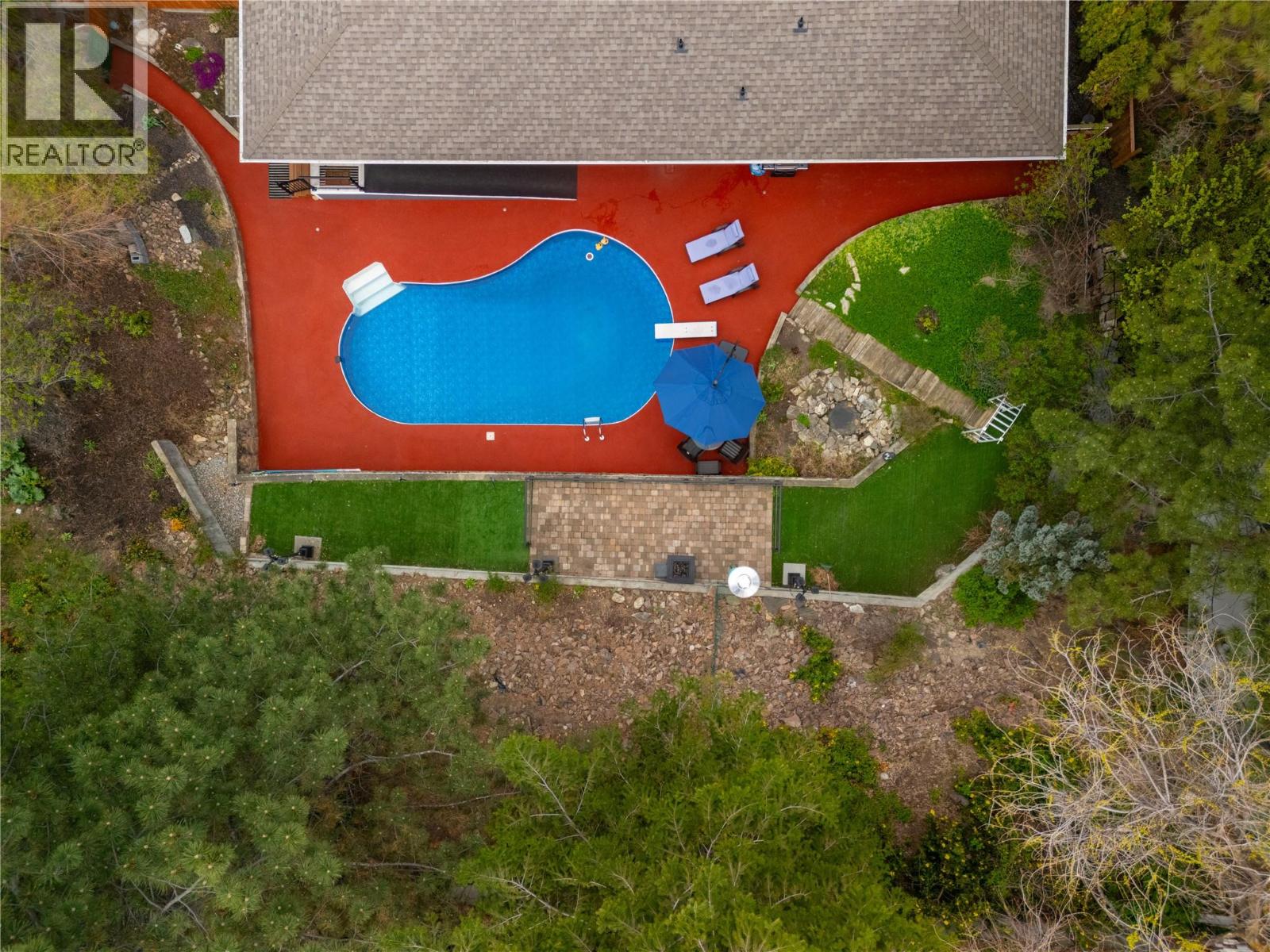 277 Clifton Road N
