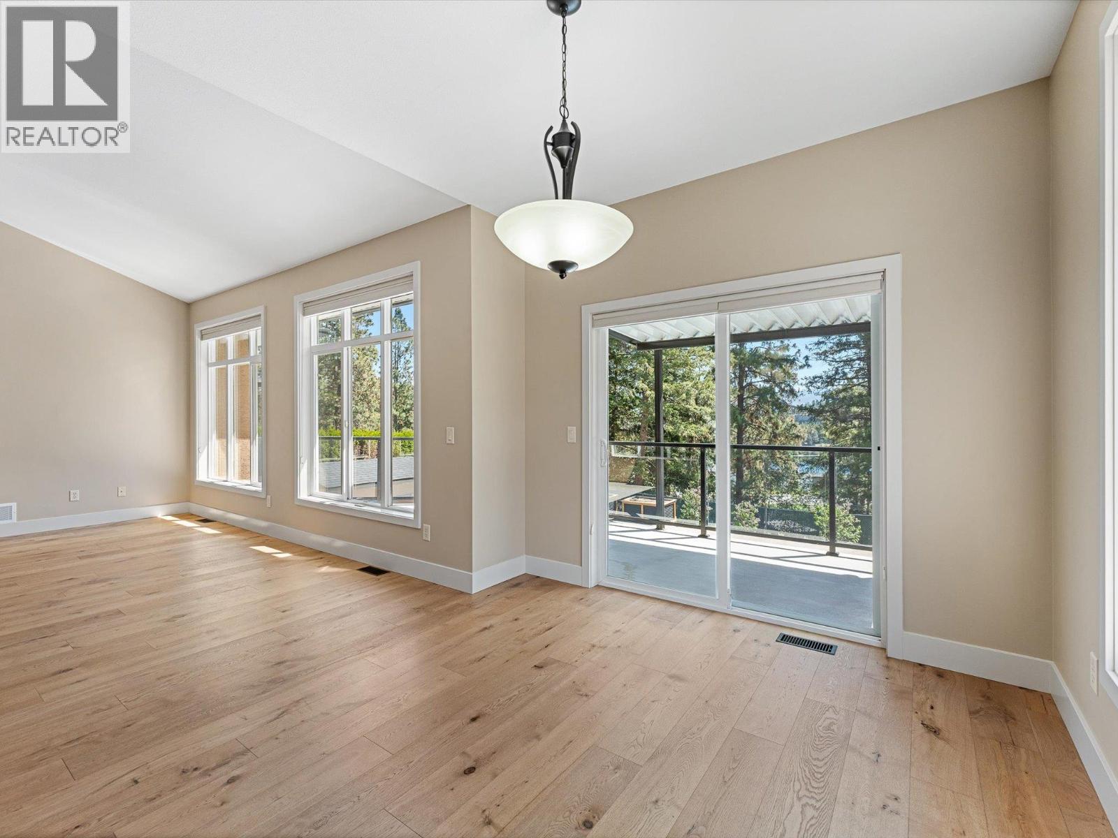 2413 Cobblestone Road