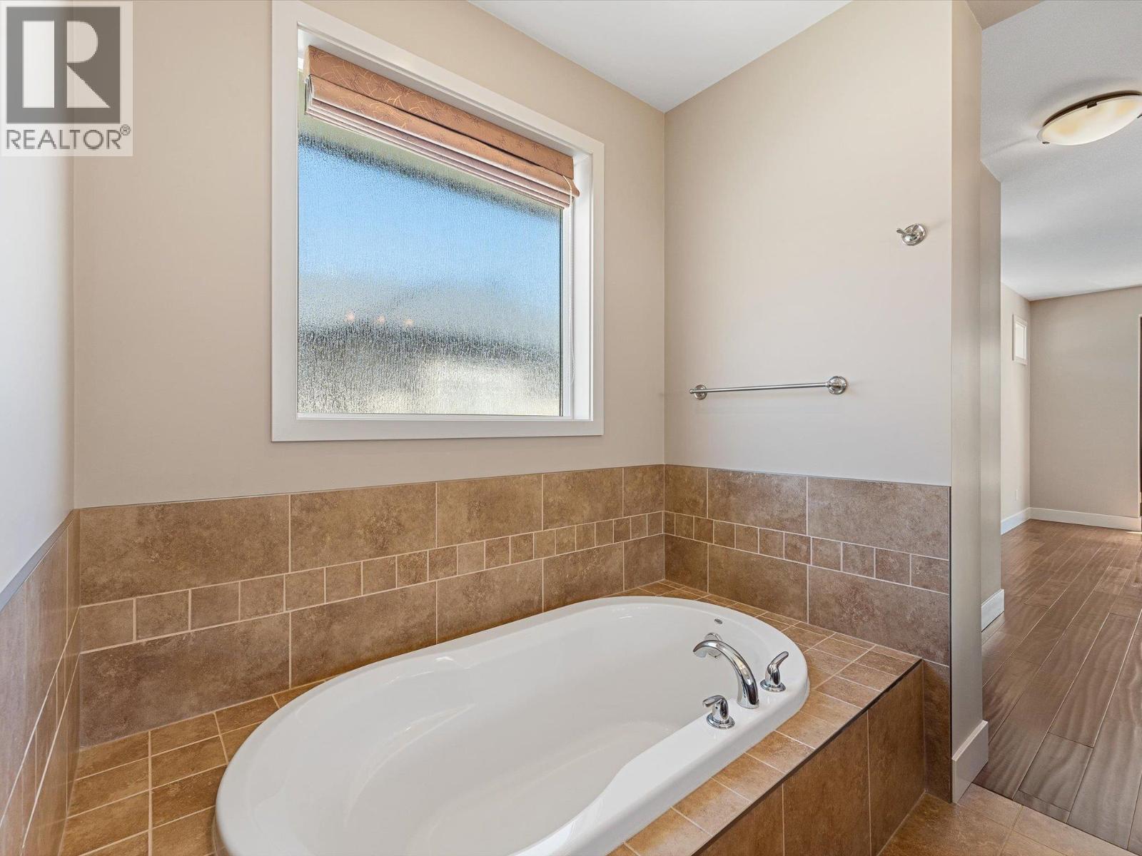 2413 Cobblestone Road