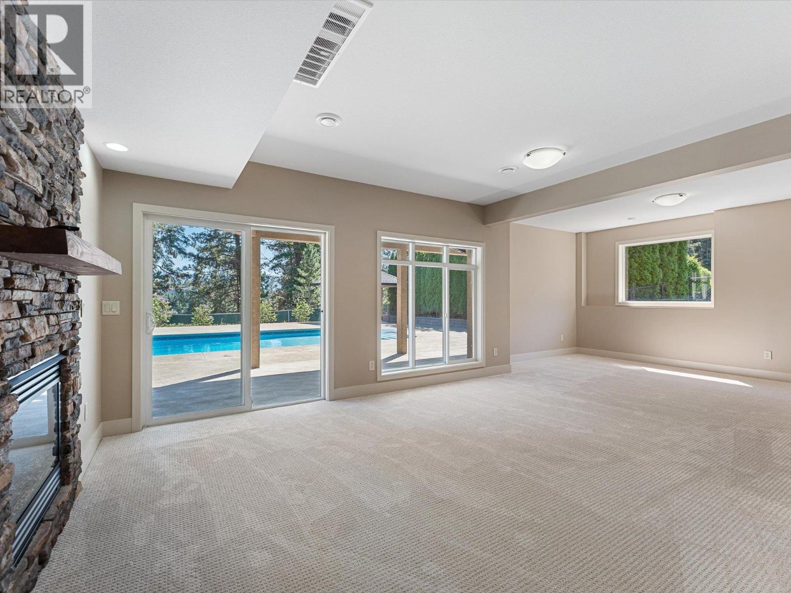 2413 Cobblestone Road