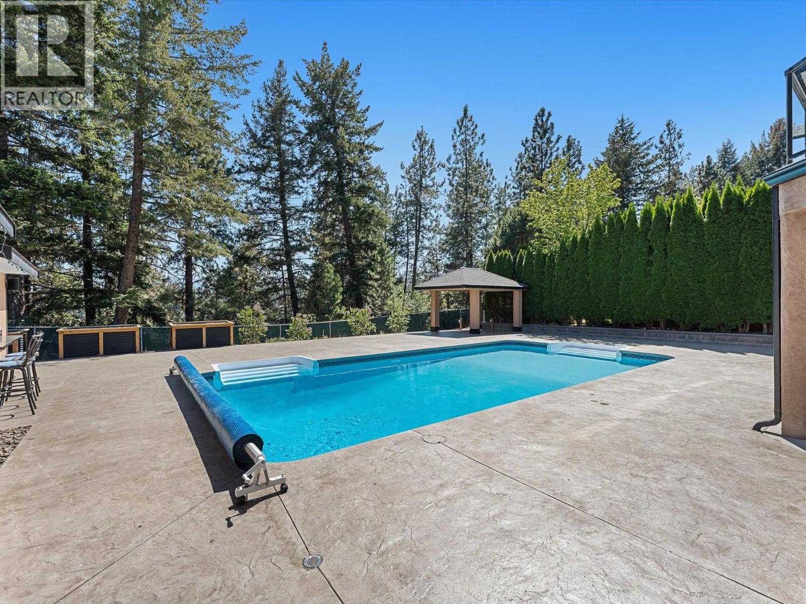 2413 Cobblestone Road